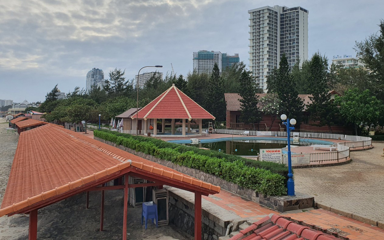 Cưỡng chế cơ sở kinh doanh hai doanh nghiệp du lịch ở Bãi Sau, Vũng Tàu - Ảnh 9.