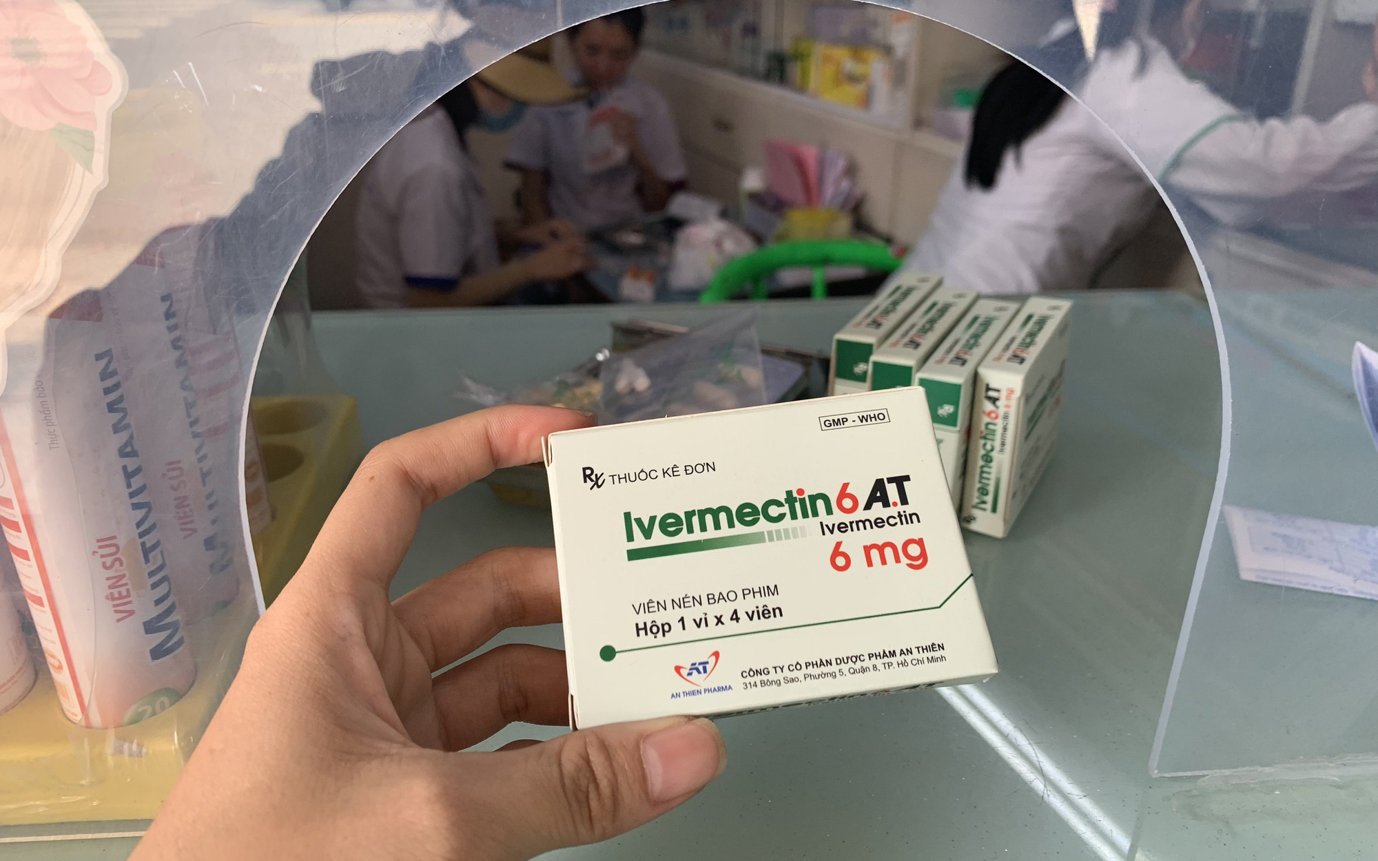 Kê toa thuốc bất hợp lý: 'Một tiền gà, ba tiền thóc' - Ảnh 2.