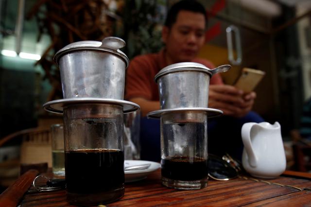 Lonely Planet giới thiệu cách thưởng thức cà phê Việt Nam ngon tuyệt vời - Ảnh 1.