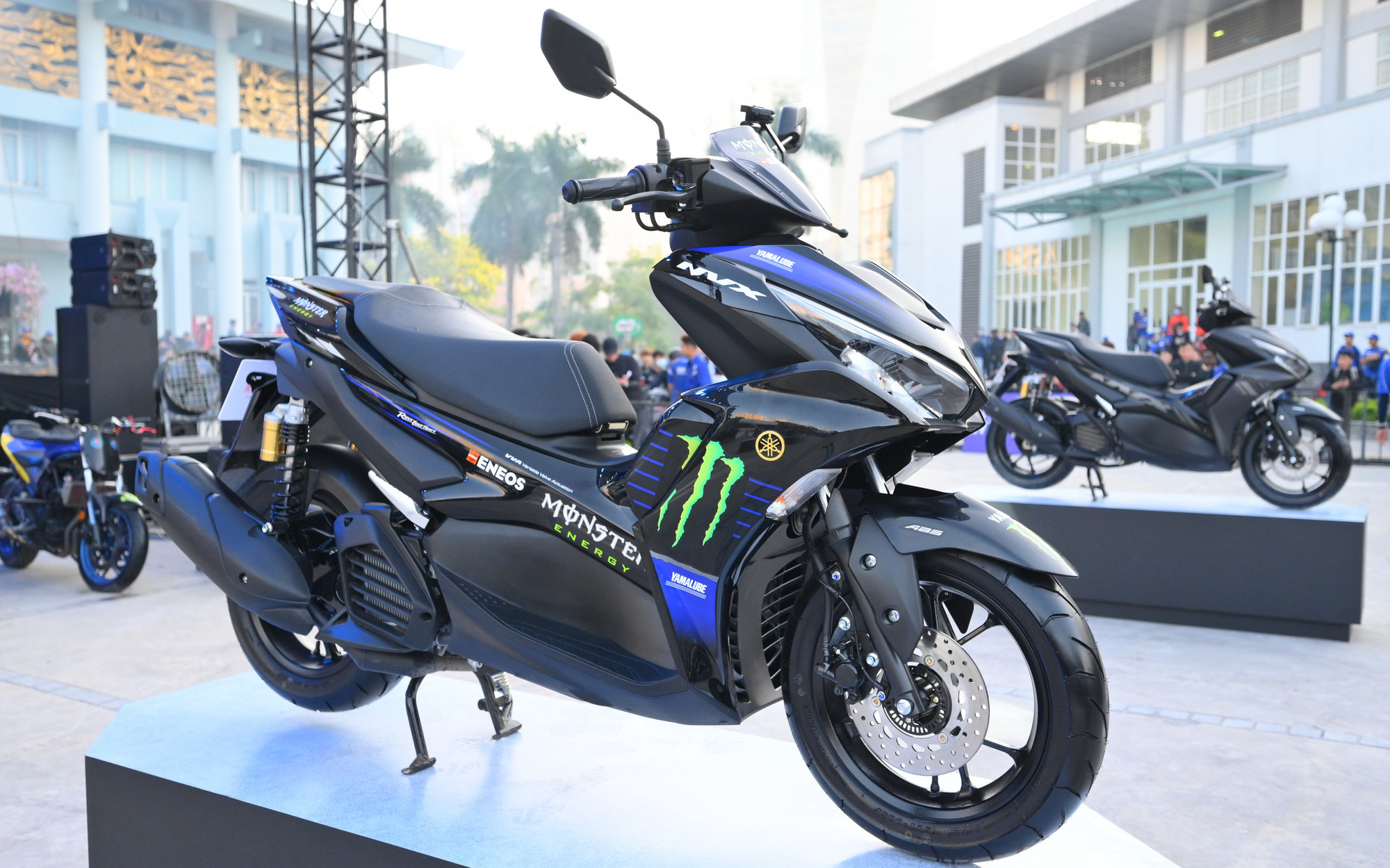 Xe tay ga mới Honda Stylo 160 ra mắt: Đe dọa cả Air Blade cùng nhà, giá quy đổi từ 42 triệu đồng- Ảnh 13. Có gần 60 triệu, người Việt còn có lựa chọn bên cạnh Honda Air Blade 160?