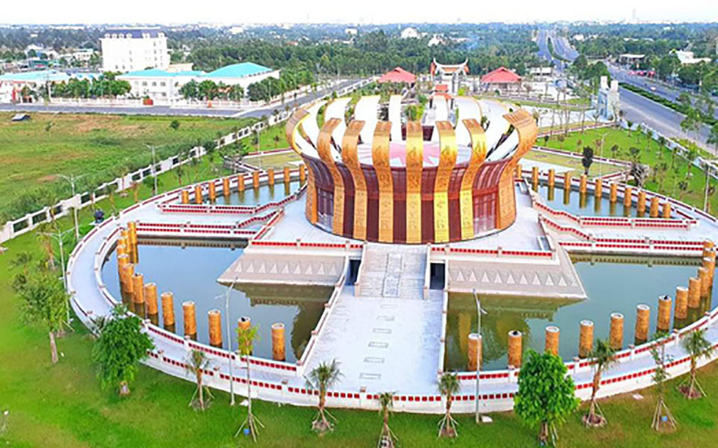 Đề xuất xây đền thờ Vua Hùng ở thị xã Điện Bàn- Ảnh 2. Quảng Nam thống nhất chủ trương xây dựng đền thờ Vua Hùng và chí sĩ yêu nước