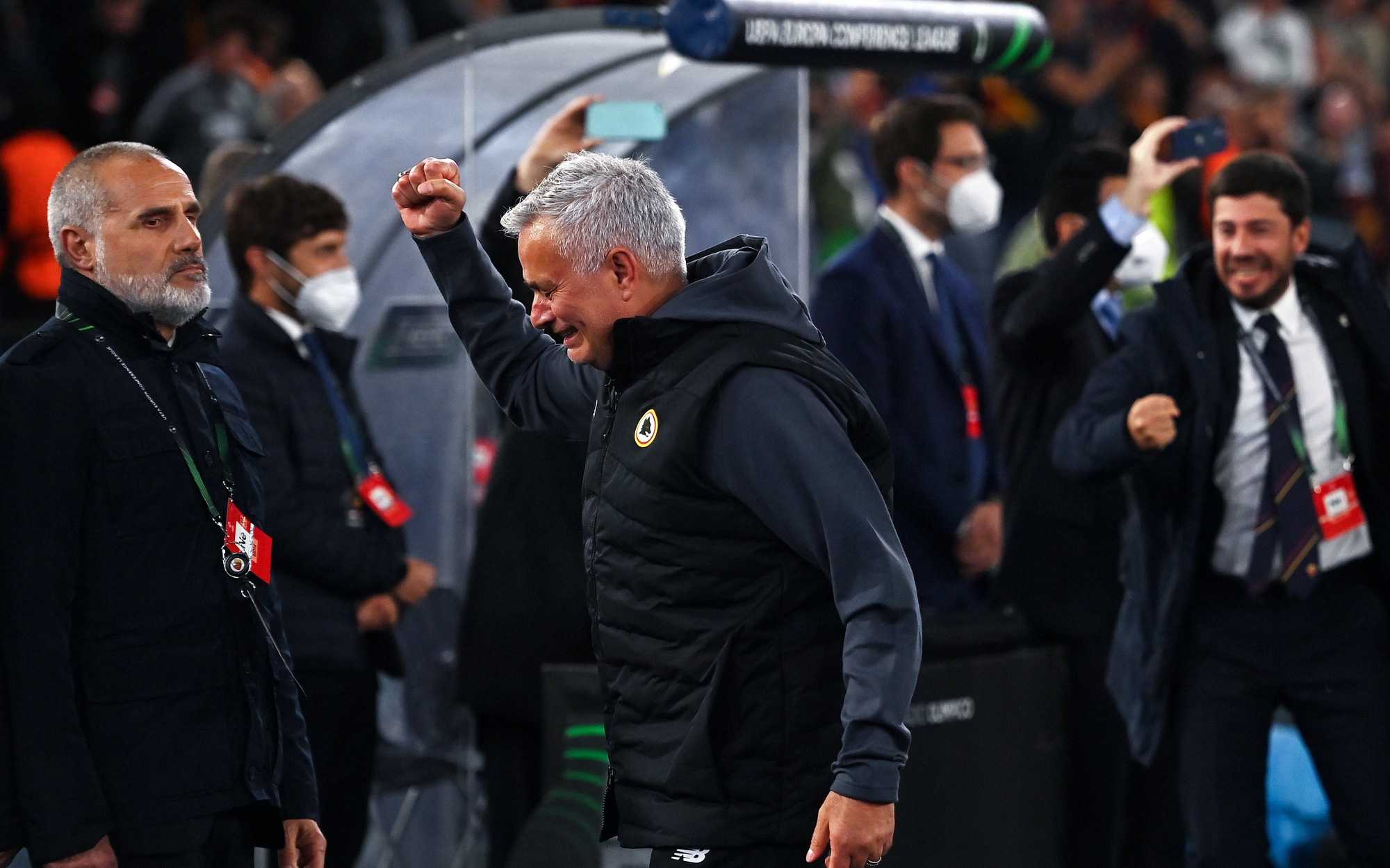 Đưa AS Roma vào chung kết Europa Conference League, Mourinho lập kỷ lục tại cúp châu Âu