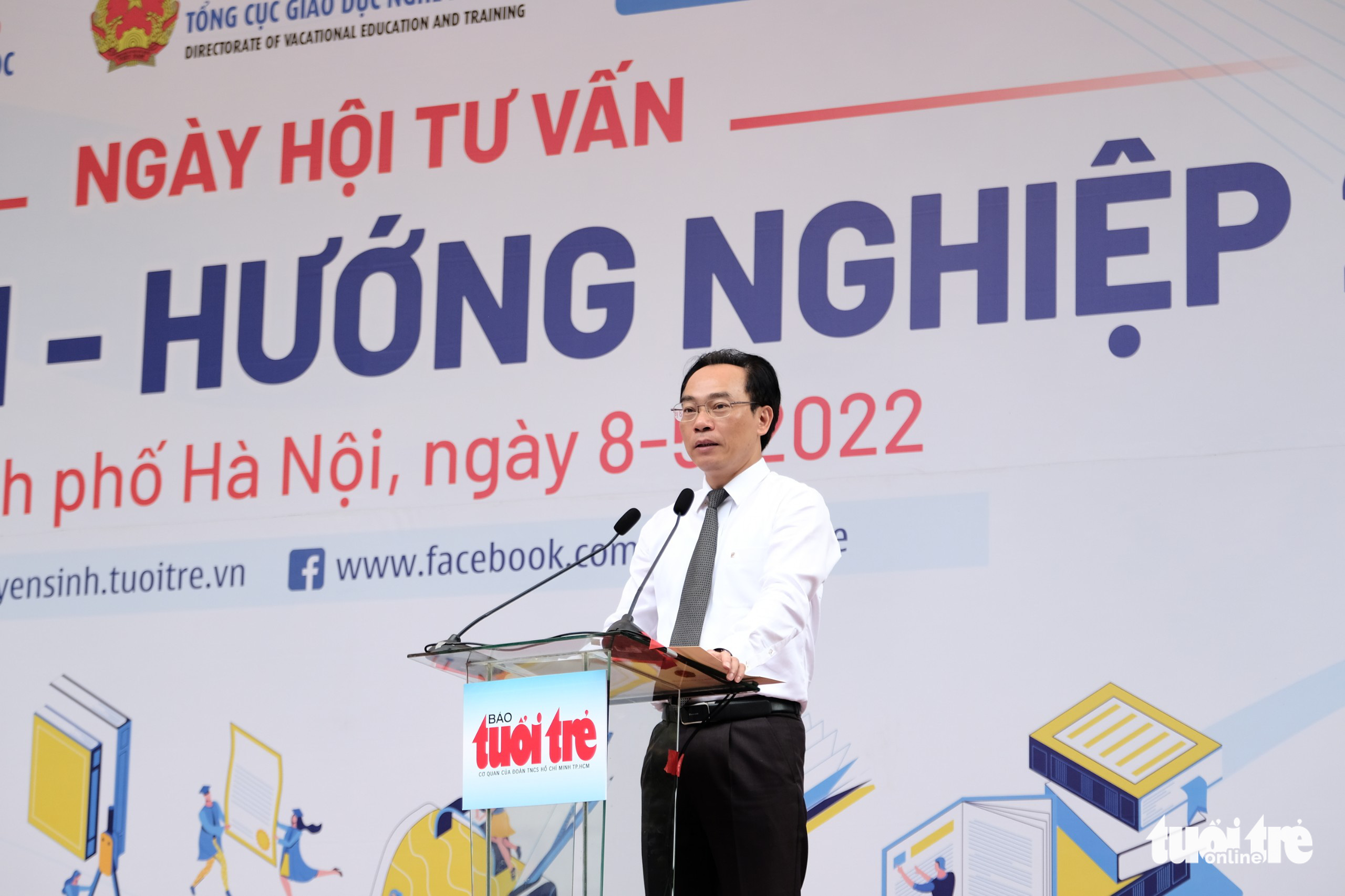 Hàng ngàn thí sinh đến với Ngày hội tư vấn tuyển sinh tại Hà Nội - Ảnh 2.