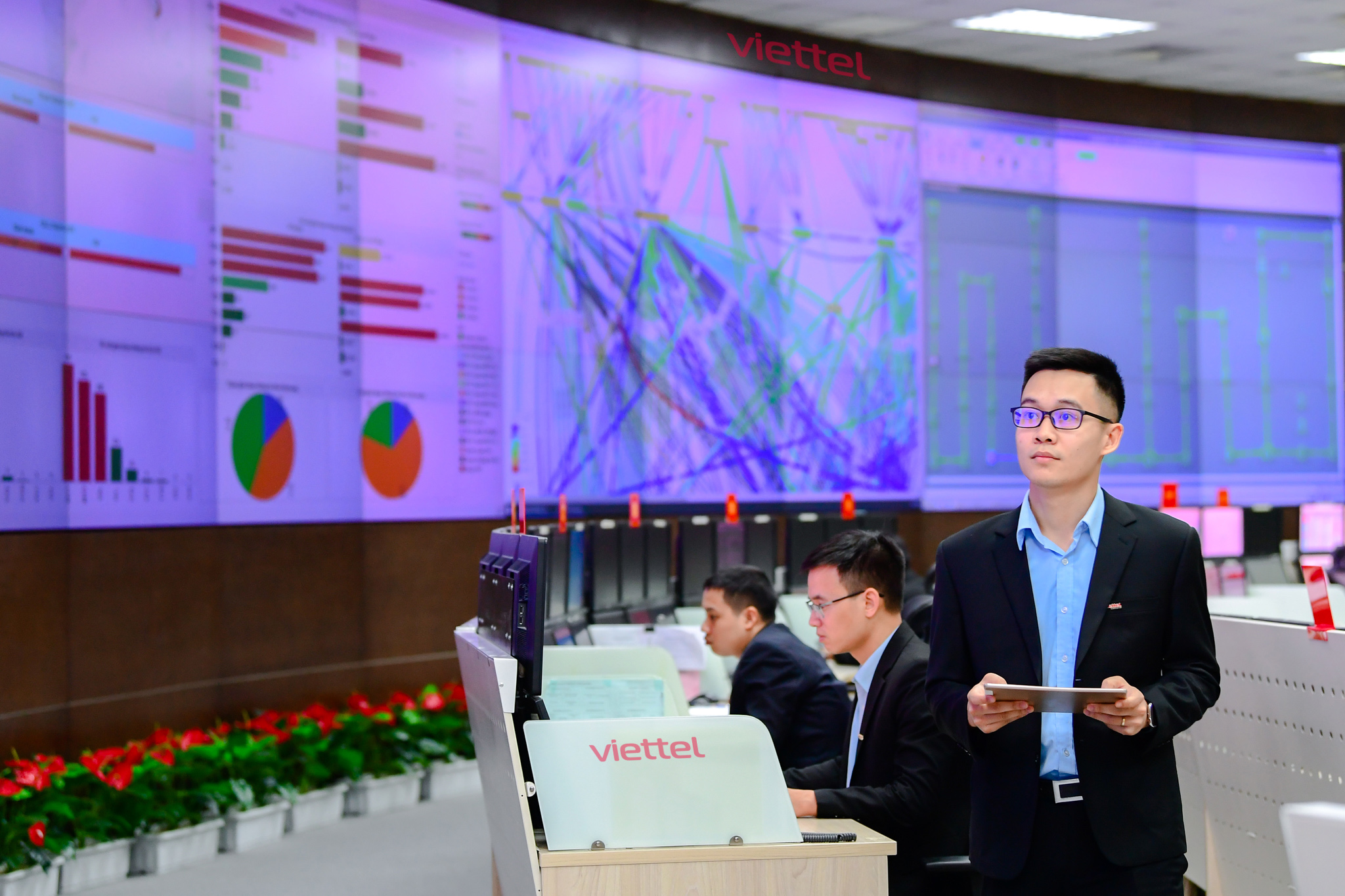 Đổi mới, sáng tạo như cơm ăn, nước uống với người Viettel - Ảnh 3. Đổi mới, sáng tạo như cơm ăn, nước uống với người Viettel - Ảnh 3.