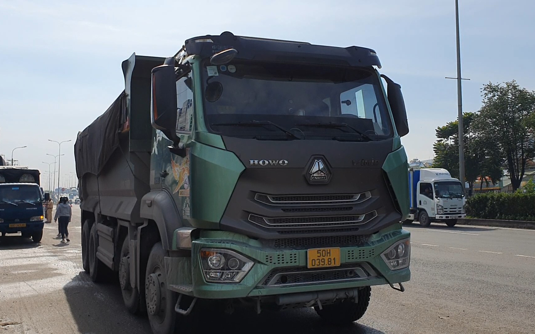Xe ben 'đại náo' ở Hóc Môn, Bình Chánh, Bình Tân, quận 12: Quá lộng hành - Ảnh 2.
