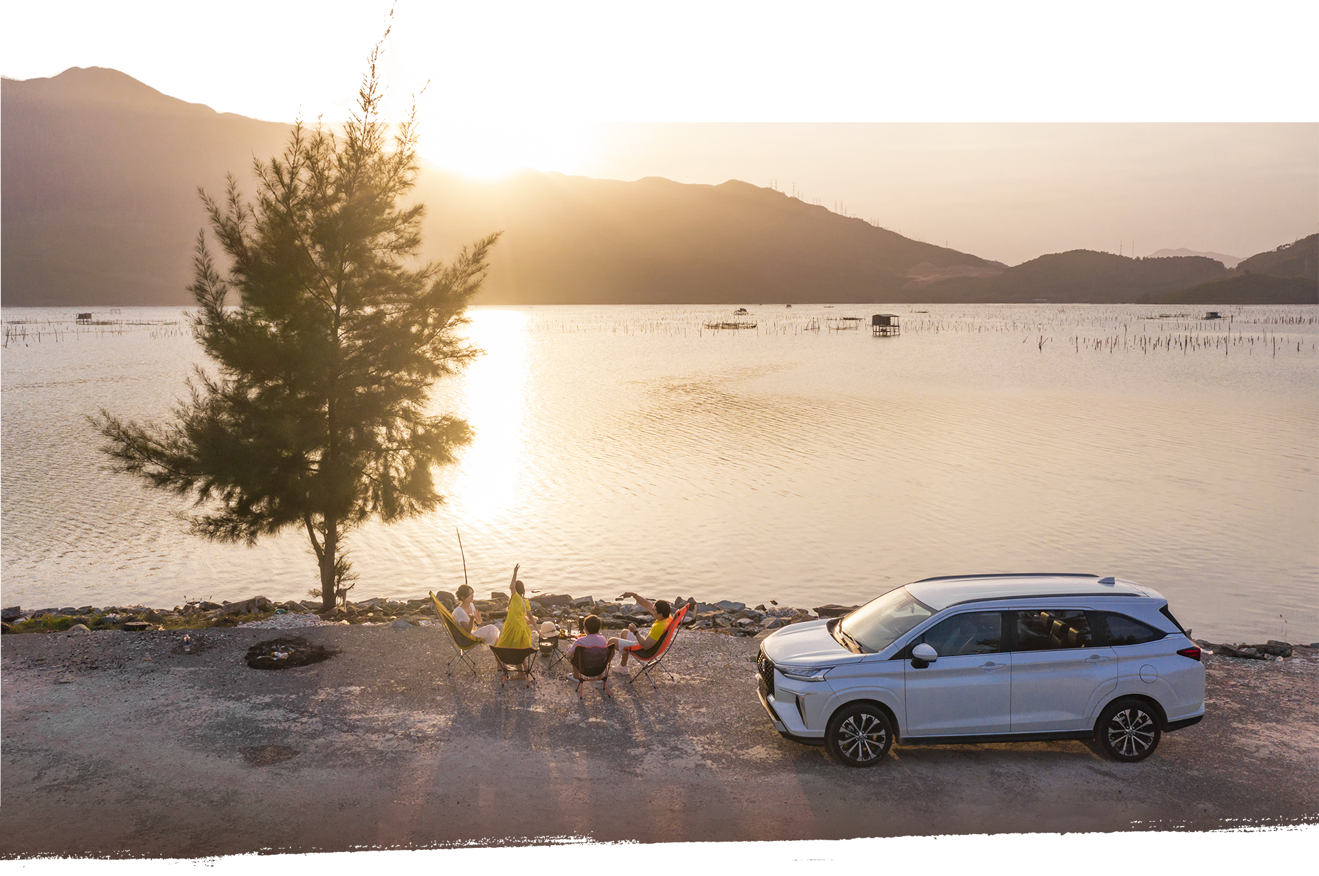 Toyota Veloz Cross - cảm hứng bất tận cho những chuyến đi - Ảnh 13.