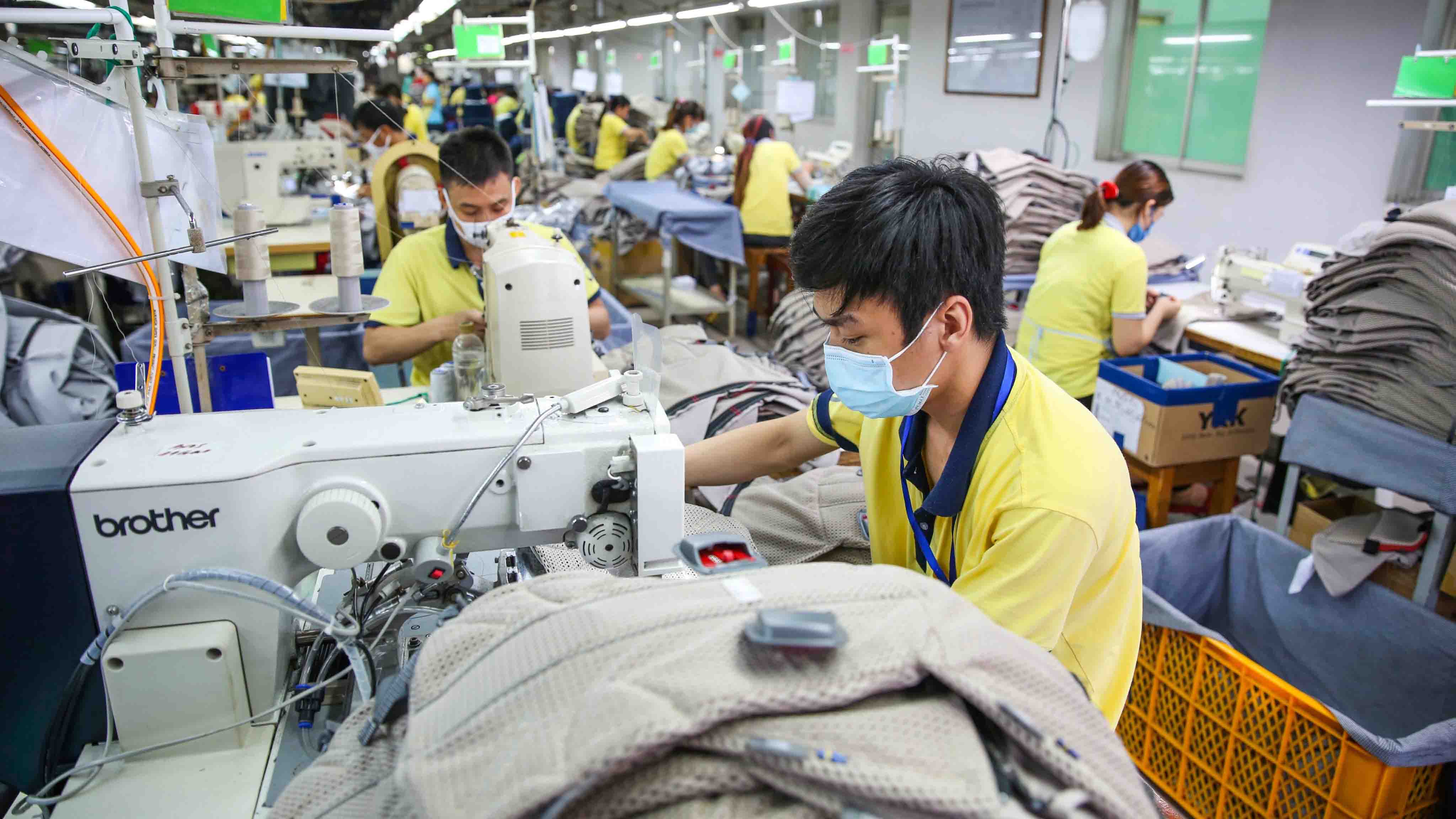 Quy định mới về lương tối thiểu vùng có phải làm người lao động bị thiệt? - Ảnh 1. Quy định mới về lương tối thiểu vùng có phải làm người lao động bị thiệt? - Ảnh 1.