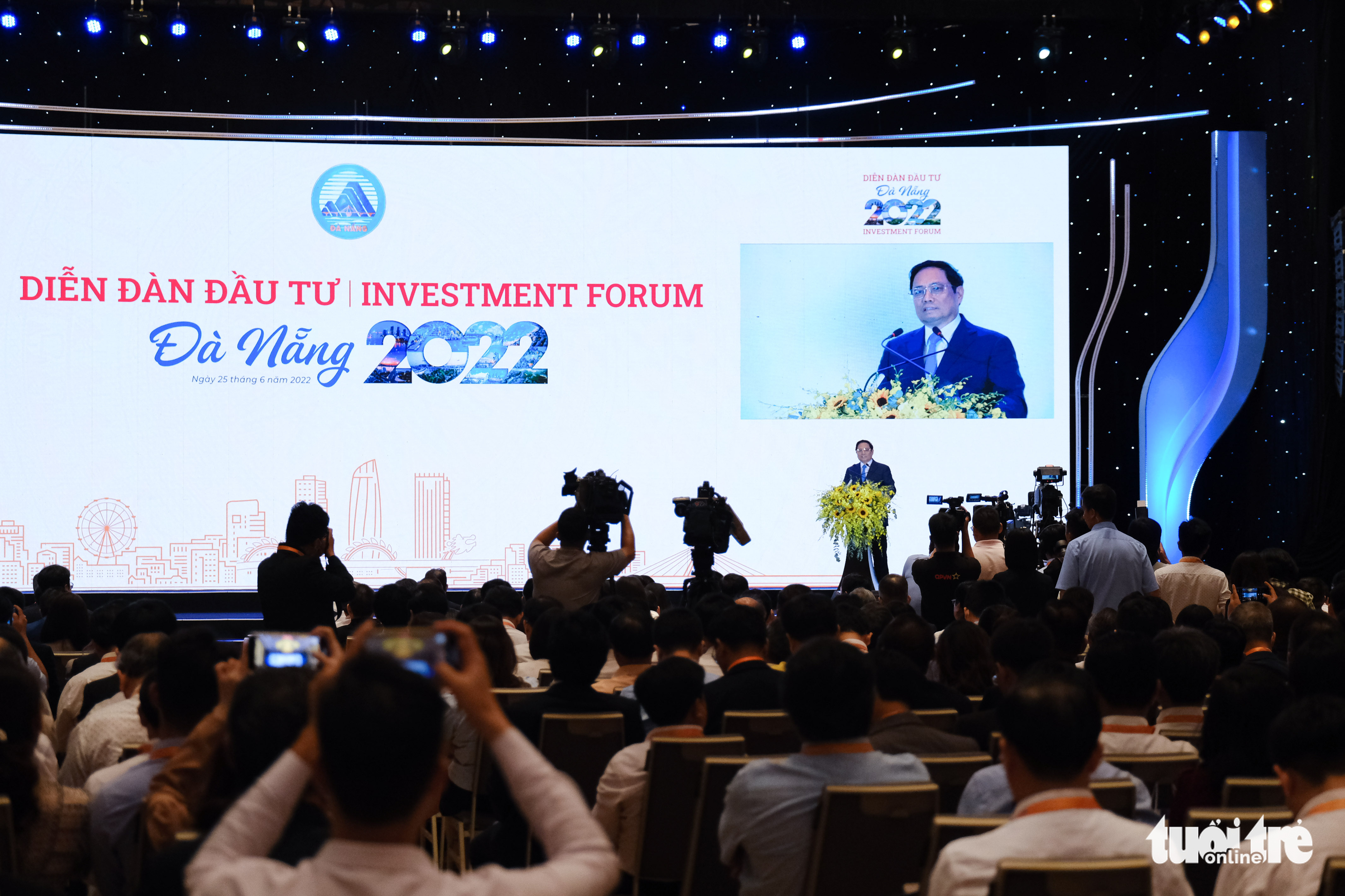 Thủ tướng: Nhà đầu tư nên an tâm với thị trường chứng khoán Việt Nam - Ảnh 1. Thủ tướng: Nhà đầu tư nên an tâm với thị trường chứng khoán Việt Nam - Ảnh 1.