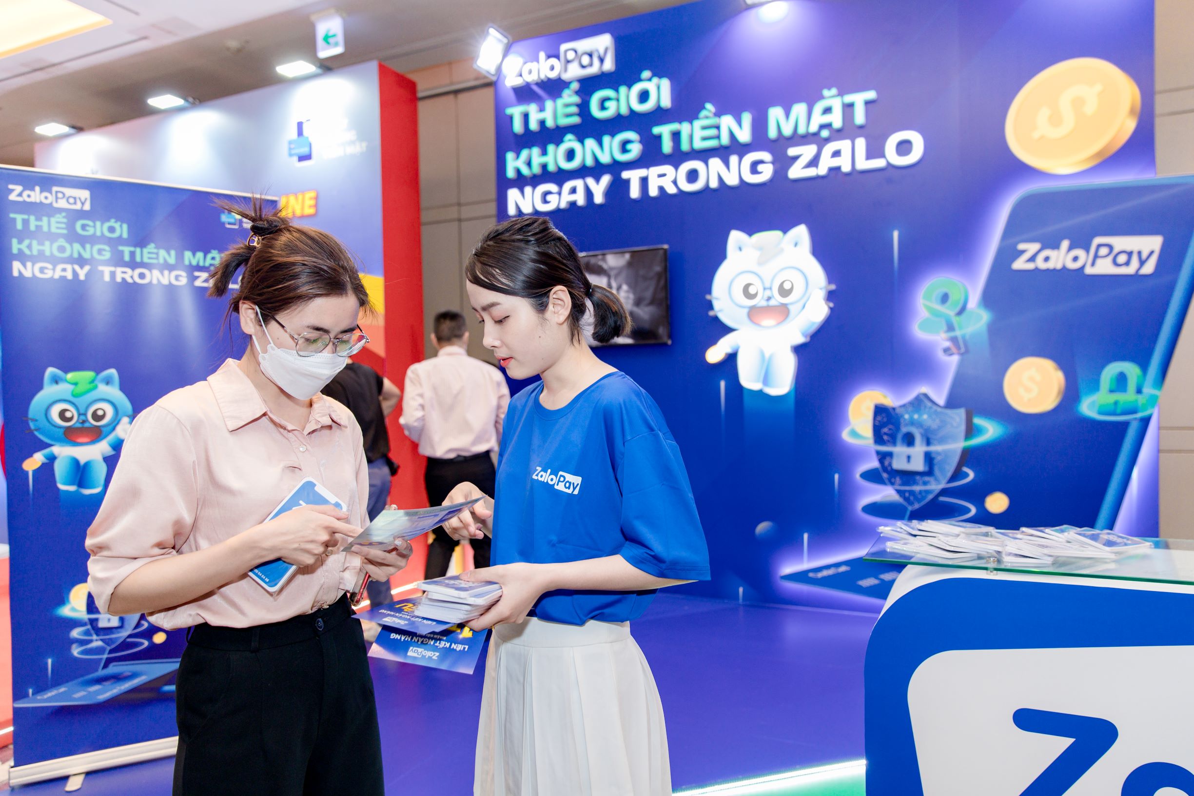 ZaloPay chung tay cho chiến lược không tiền mặt quốc gia - Ảnh 2. ZaloPay chung tay cho chiến lược không tiền mặt quốc gia - Ảnh 2.