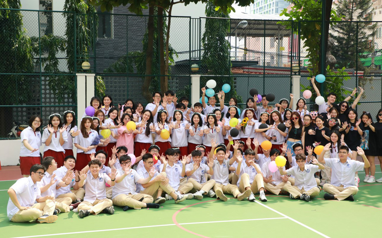 Ngắm bộ ảnh kỷ yếu ấn tượng của học sinh Asian School