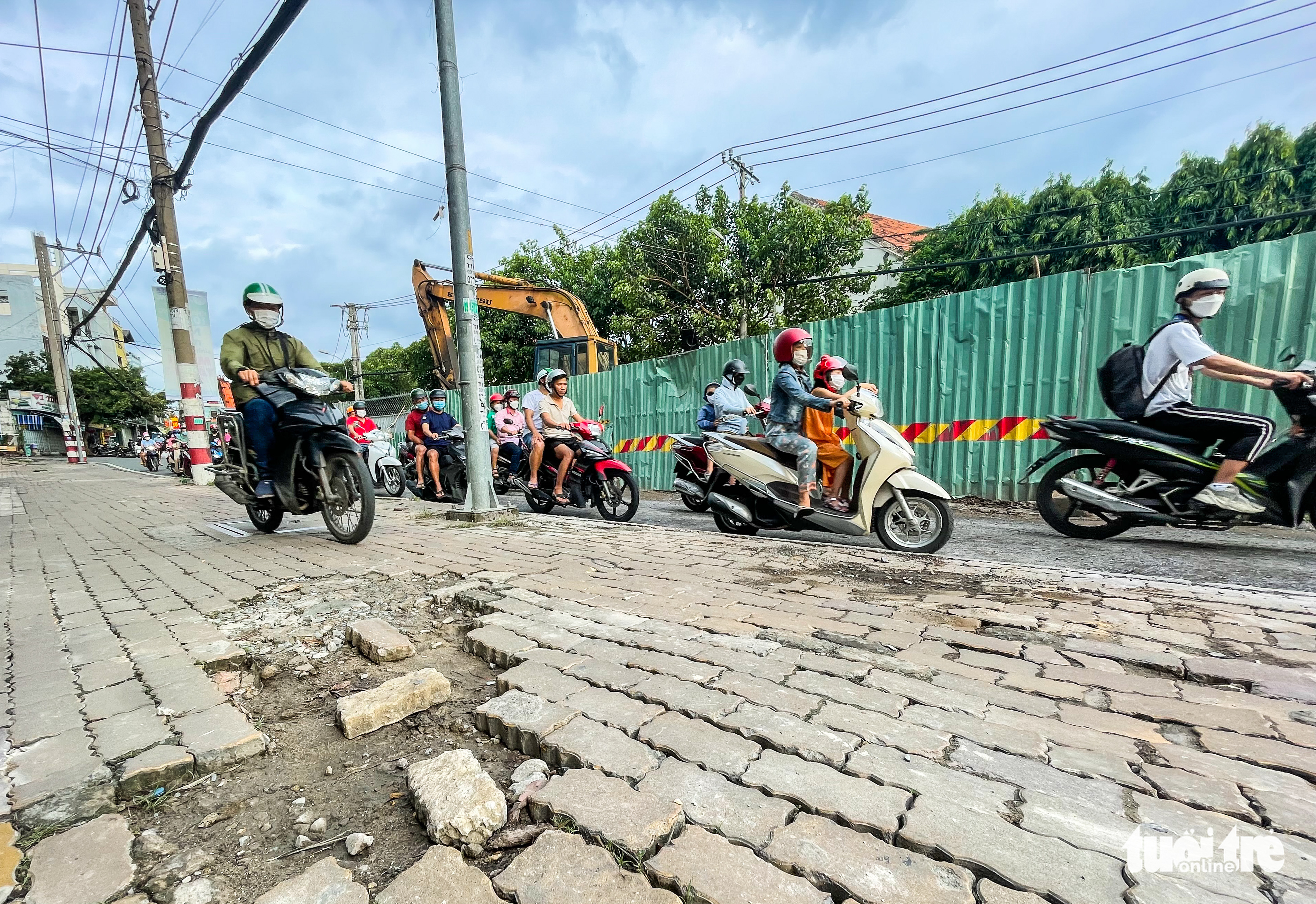 Thi công đường bầy hầy: Sở Giao thông vận tải TP.HCM đề nghị khẩn trương khắc phục - Ảnh 3. Thi công đường bầy hầy: Sở Giao thông vận tải TP.HCM đề nghị khẩn trương khắc phục - Ảnh 3.