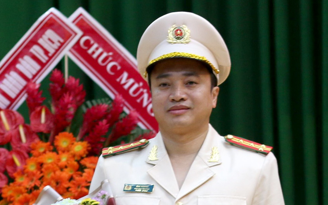 Phó giám đốc Công an TP.HCM Mai Hoàng được thăng hàm thiếu tướng- Ảnh 2. Anh hùng