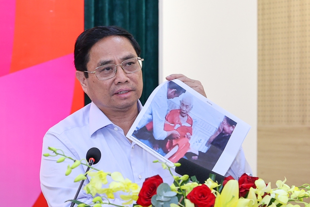 Thủ tướng: Hàng trăm ngàn liệt sĩ chưa xác định được thông tin là hàng triệu nỗi đau - Ảnh 1. Thủ tướng: Hàng trăm ngàn liệt sĩ chưa xác định được thông tin là hàng triệu nỗi đau - Ảnh 1.
