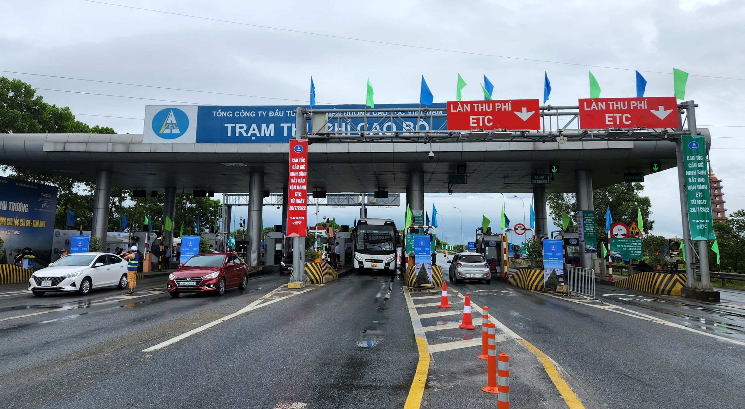 Xe biển giả đi qua trạm thu phí ETC, xe biển thật nằm nhà phải trả tiền - Ảnh 1. Xe biển giả đi qua trạm thu phí ETC, xe biển thật nằm nhà phải trả tiền - Ảnh 1.
