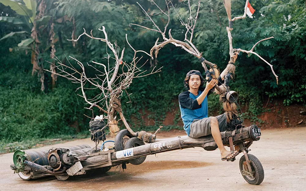 Những màn độ xe Vespa ‘không tưởng’: Biến thành xe tăng, xe 1 bánh, dùng thân tre...