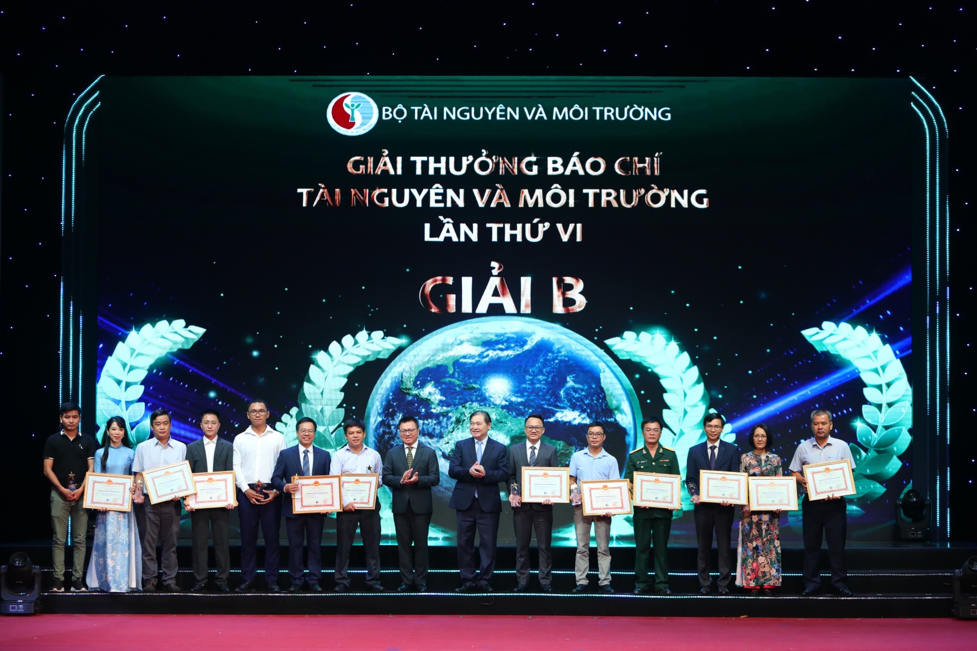 Báo Tuổi Trẻ đoạt giải B Giải thưởng báo chí tài nguyên và môi trường - Ảnh 3. Báo Tuổi Trẻ đoạt giải B Giải thưởng báo chí tài nguyên và môi trường - Ảnh 3.