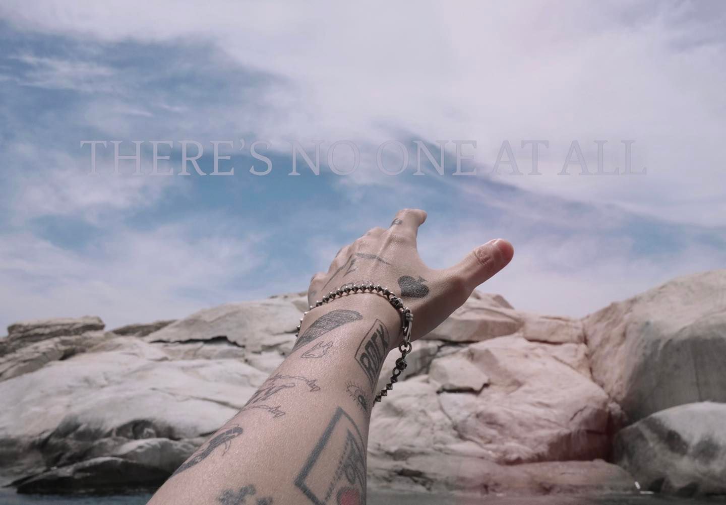 トラン・マン・トゥアンは娘の演劇を見ながら泣きました。ソン・トゥンM-TPは彼女の誕生日の間違いを訂正しました-写真2。