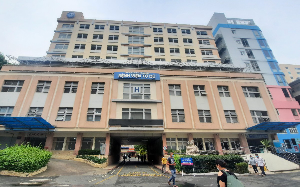 Trưởng phòng tài chính - kế toán Bệnh viện Từ Dũ tử vong trong phòng làm việc- Ảnh 2. Vụ lộ thông tin sản phụ: Ban giám đốc Bệnh viện Từ Dũ nói gì?