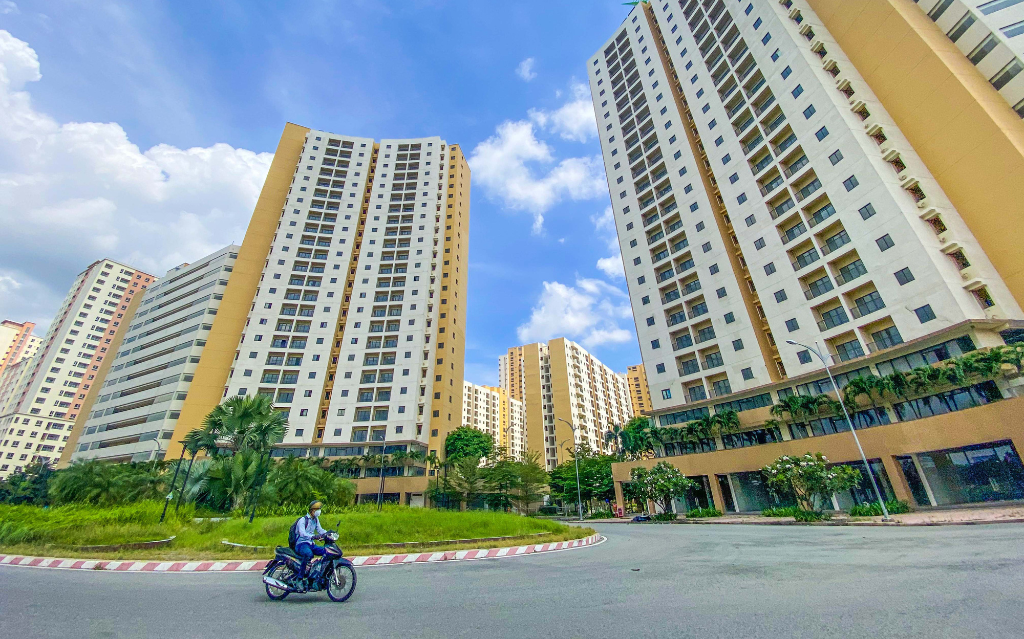 Nhà tái định cư bỏ hoang: Đánh thức chục ngàn tỉ