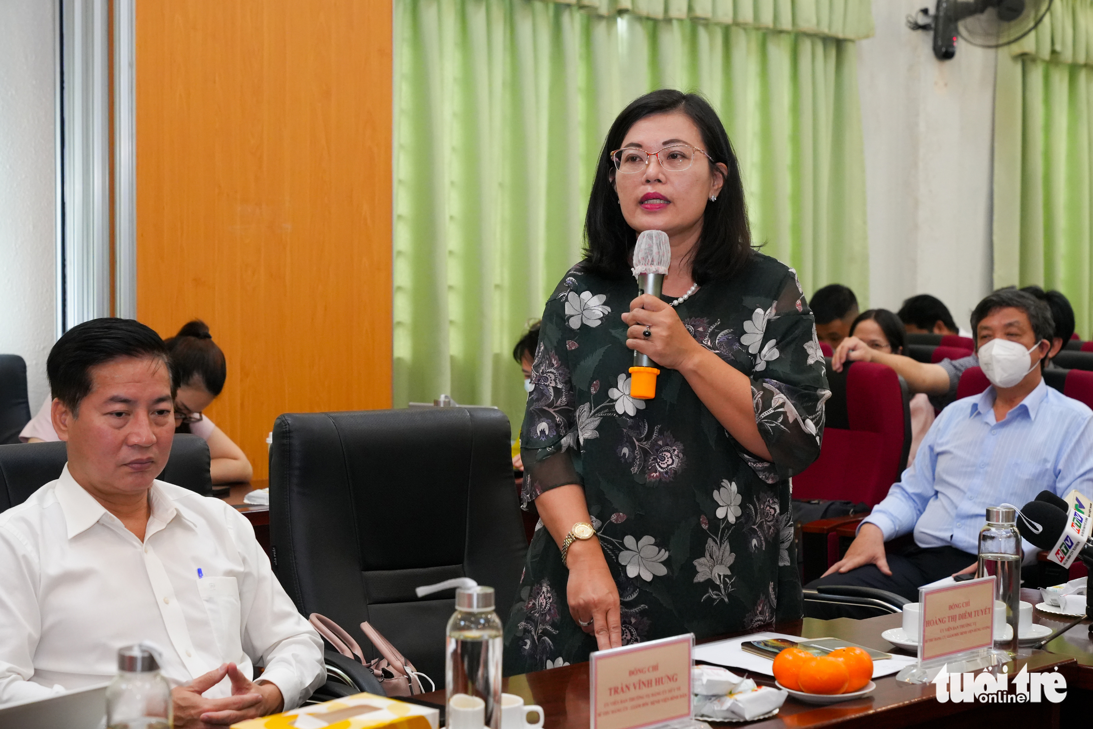 Giám đốc BV Hùng Vương: ‘Bác sĩ làm lâu ở bệnh viện hoặc vì đam mê hoặc nhà giàu sẵn - Ảnh 1. Giám đốc BV Hùng Vương: ‘Bác sĩ làm lâu ở bệnh viện hoặc vì đam mê hoặc nhà giàu sẵn - Ảnh 1.