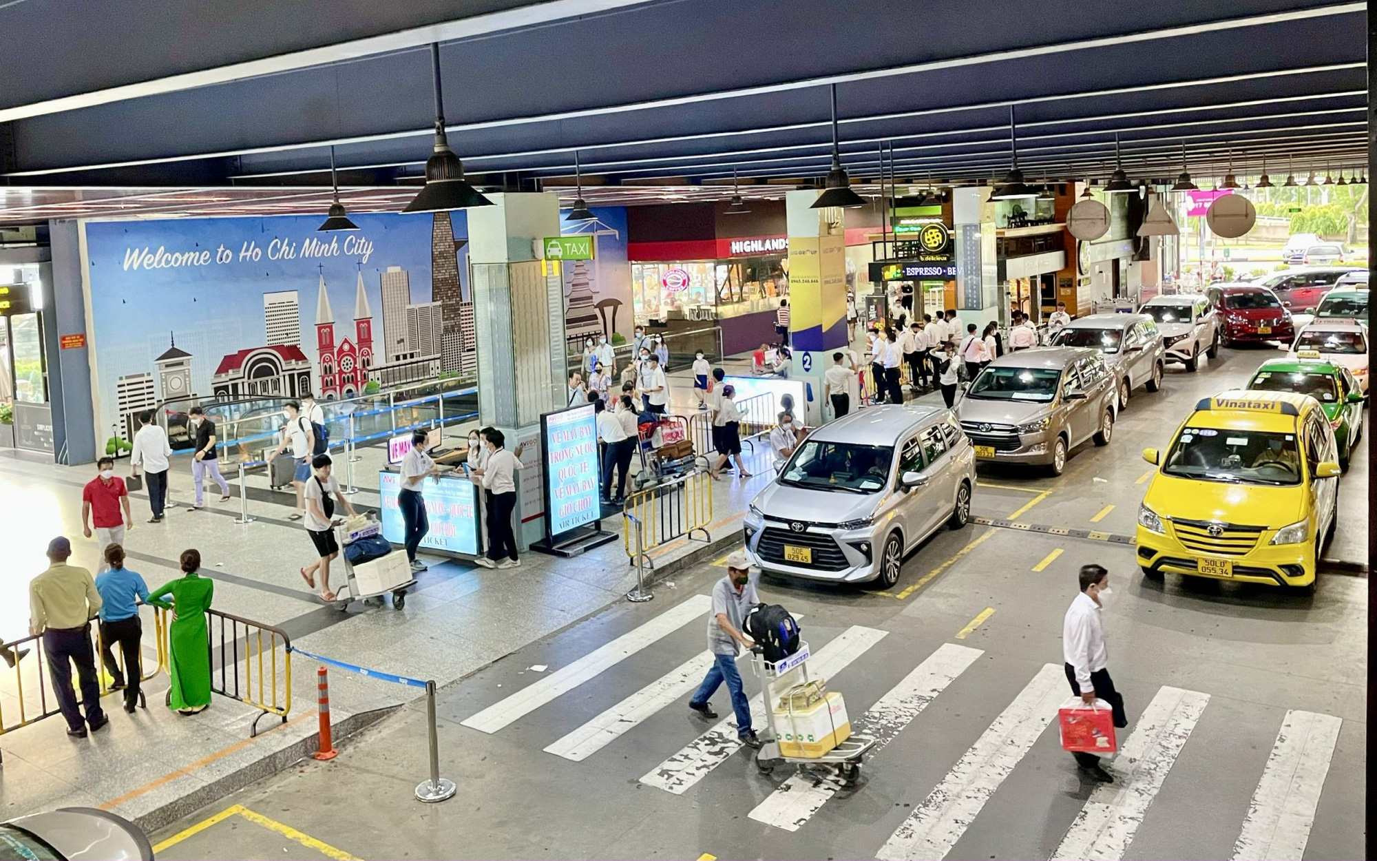 Chủ tịch Hiệp hội Taxi TP.HCM: Tài xế "chặt chém" là tự hất chén cơm của mình