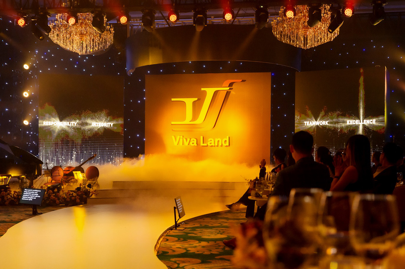 Chủ tịch Viva Land công bố các giá trị cốt lõi của công ty - Ảnh 3.