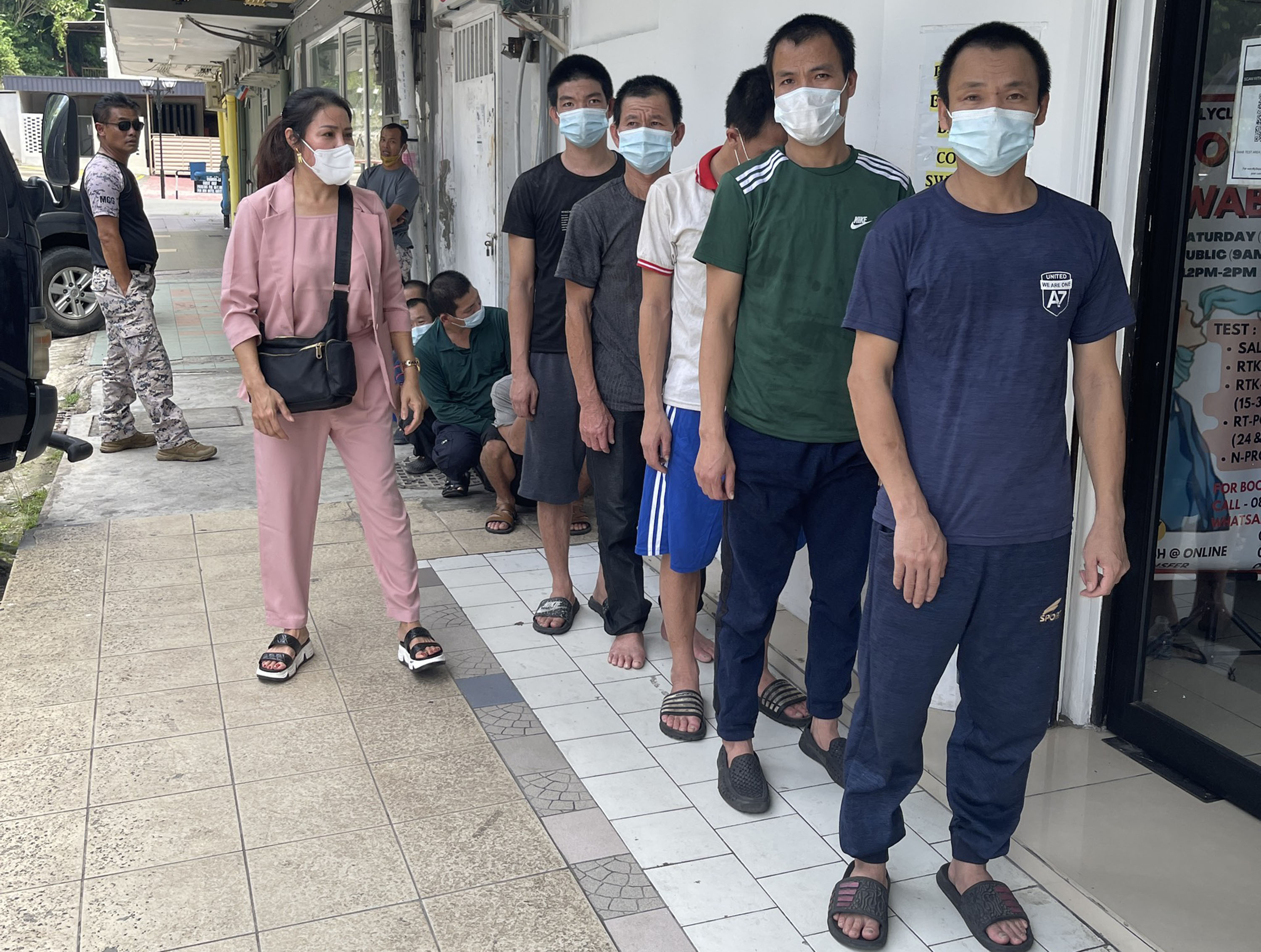 37 ngư dân Quảng Nam kể chuyện bị phía Malaysia bắt giữ, đánh đập - Ảnh 3. 37 ngư dân Quảng Nam kể chuyện bị phía Malaysia bắt giữ, đánh đập - Ảnh 3.
