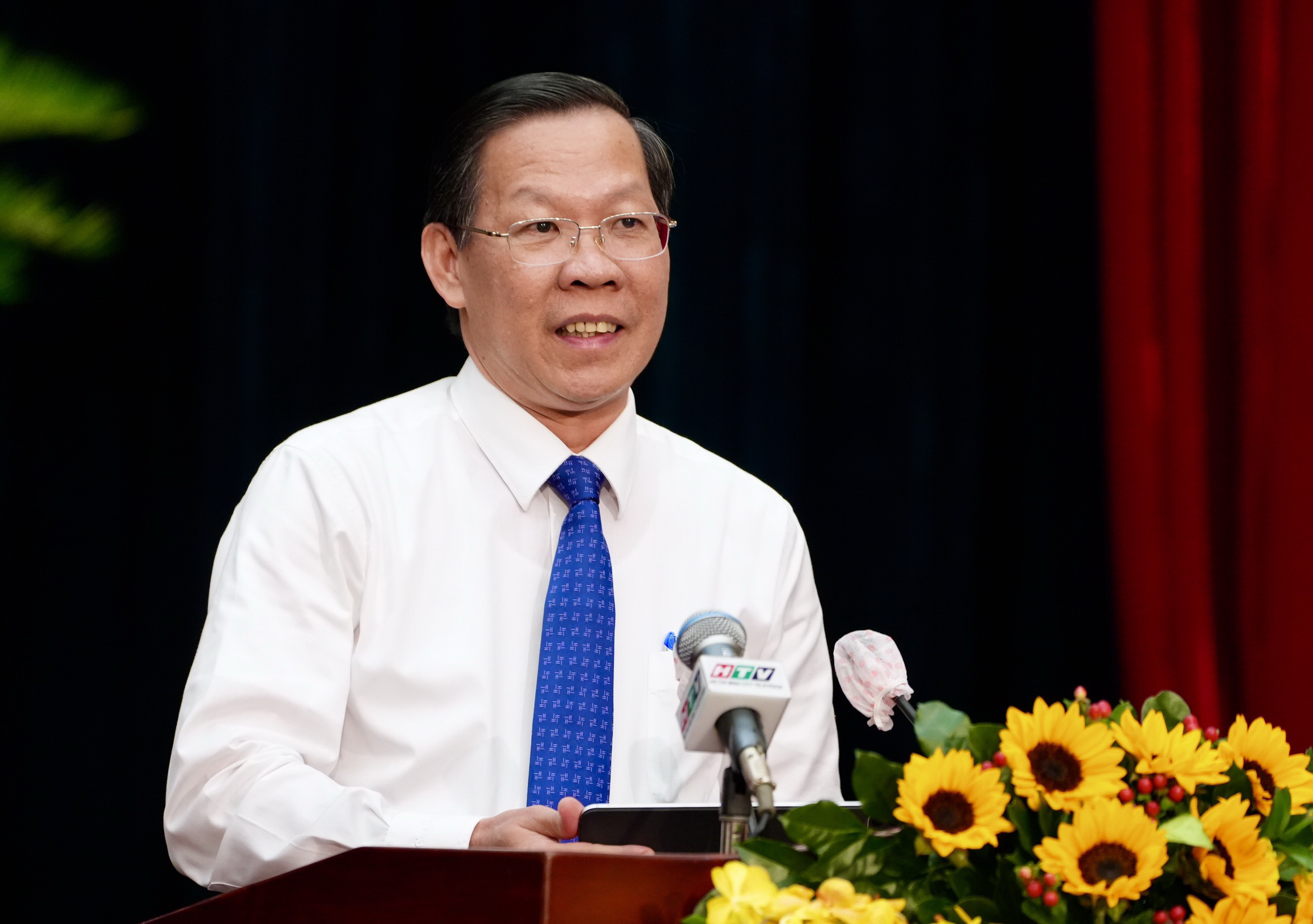 Chủ tịch UBND TP.HCM Phan Văn Mãi: Đón năm mới với sức sống mới - Ảnh 1.