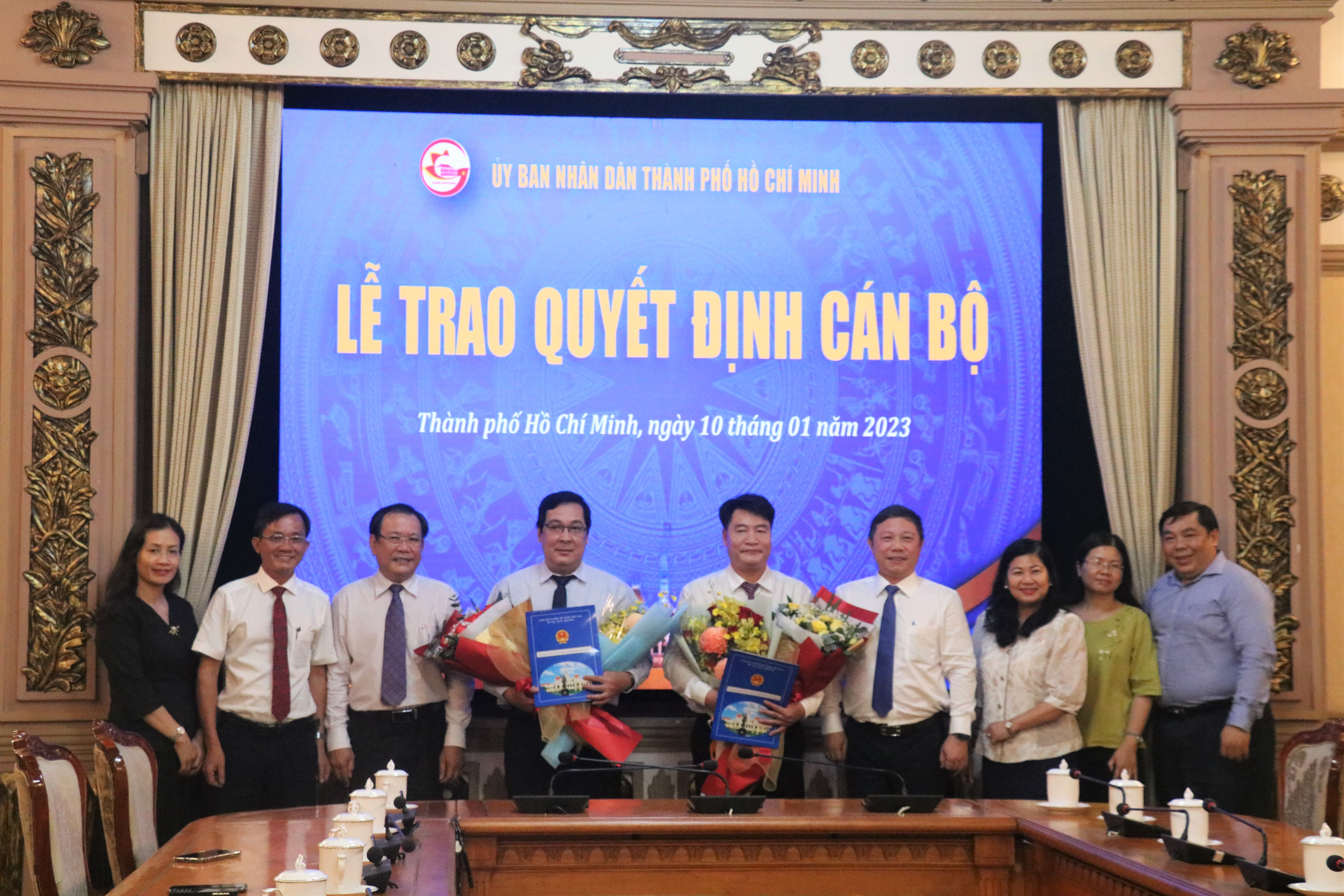 Nhà báo Đinh Đức Thọ và Nguyễn Thái Bình làm phó tổng biên tập báo Pháp Luật TP.HCM - Ảnh 1.