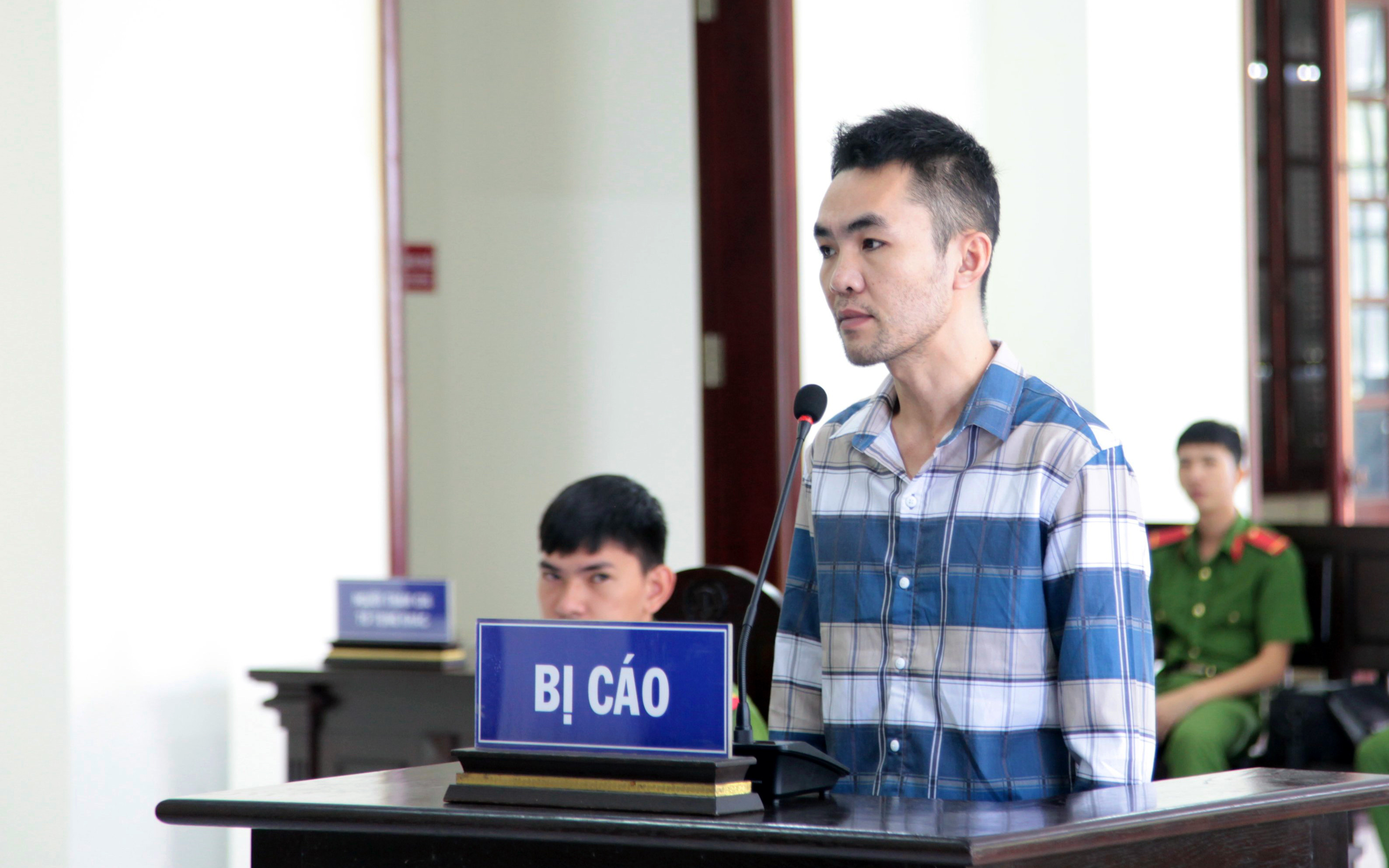 Người đàn ông sát hại người tình vì rủ bỏ phố về quê không được- Ảnh 2. Tuyên tử hình kẻ sát hại người tình vì không chịu ly dị chồng