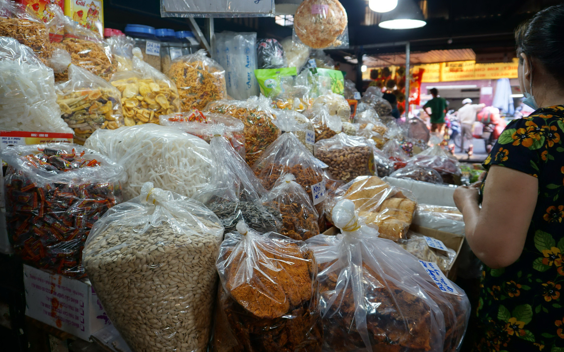 Lập lờ thực phẩm Tết 