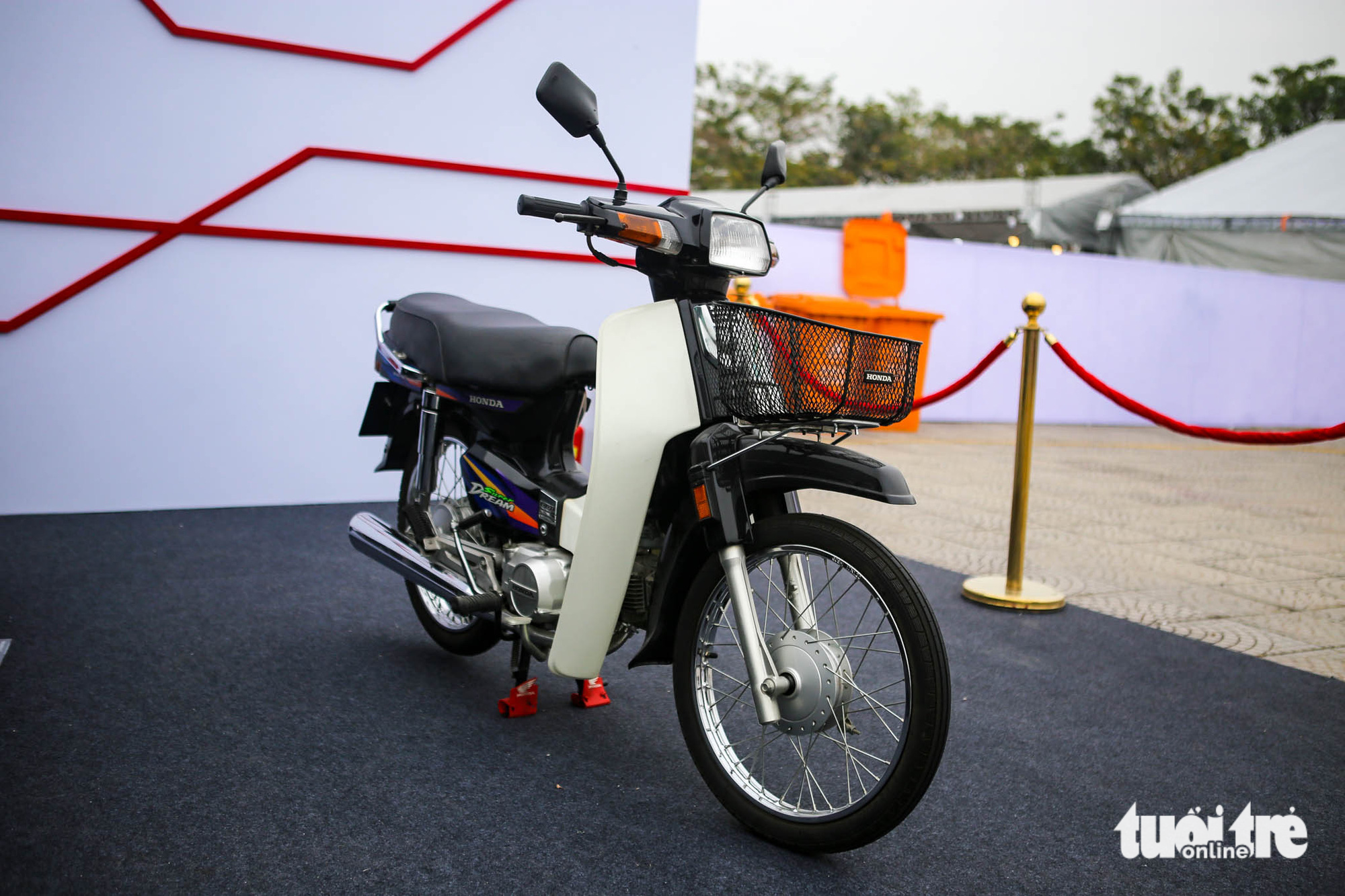 Honda Dream và người Việt Giấc mơ ngày cũ