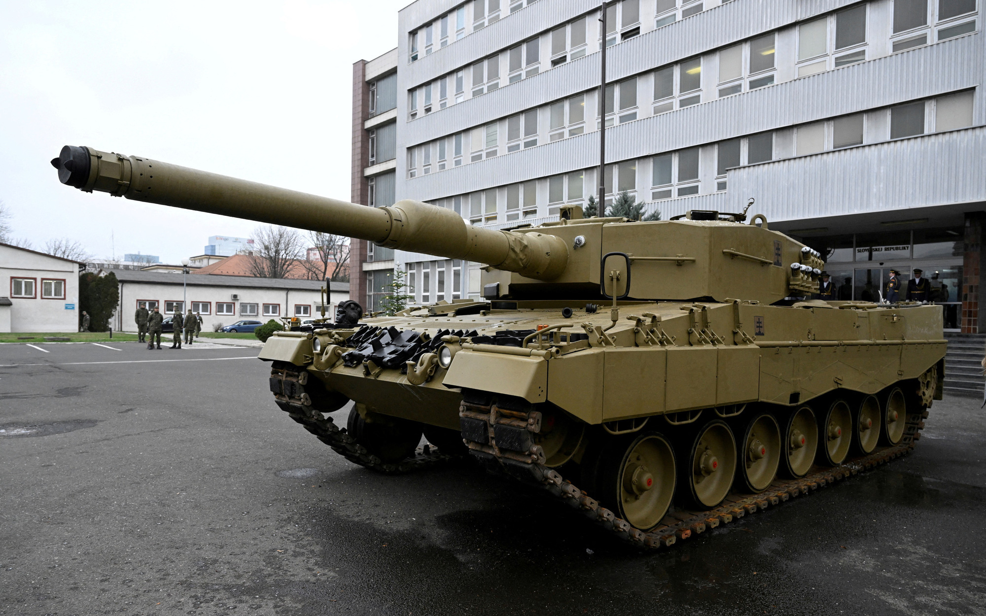 Tin tức thế giới 25-1: Đức và Mỹ chuyển xe tăng xịn cho Ukraine
