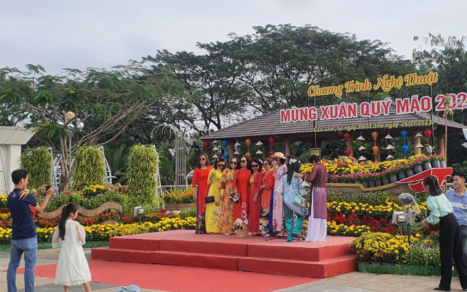 Chùa có tượng Phật Quan Âm cao nhất Đông Nam Á đón khách nhiều nhất Quảng Ngãi dịp Tết - Ảnh 2.