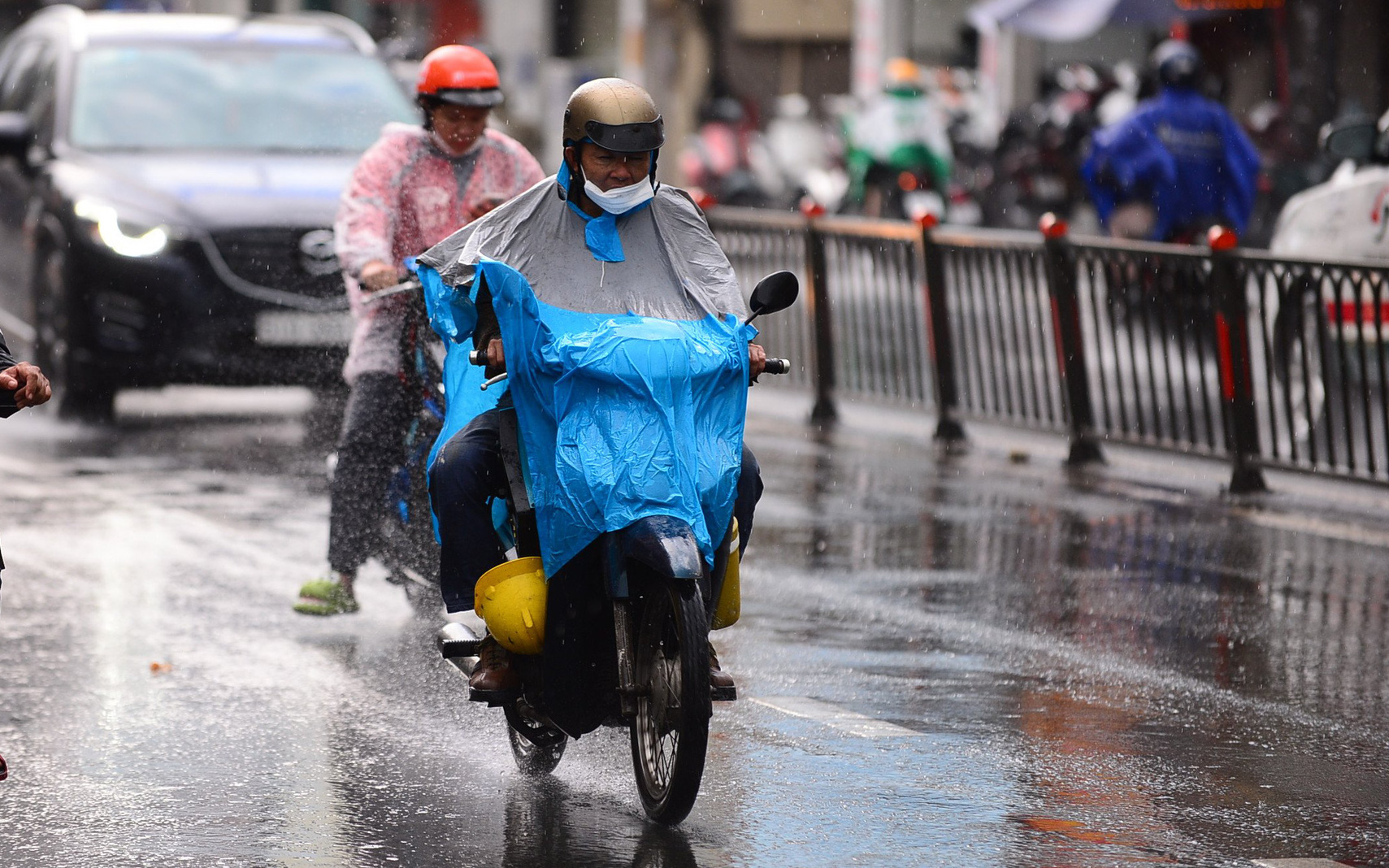 Thời tiết hôm nay 26-1: Nam Bộ mưa rào về chiều, Bắc Bộ rét đậm