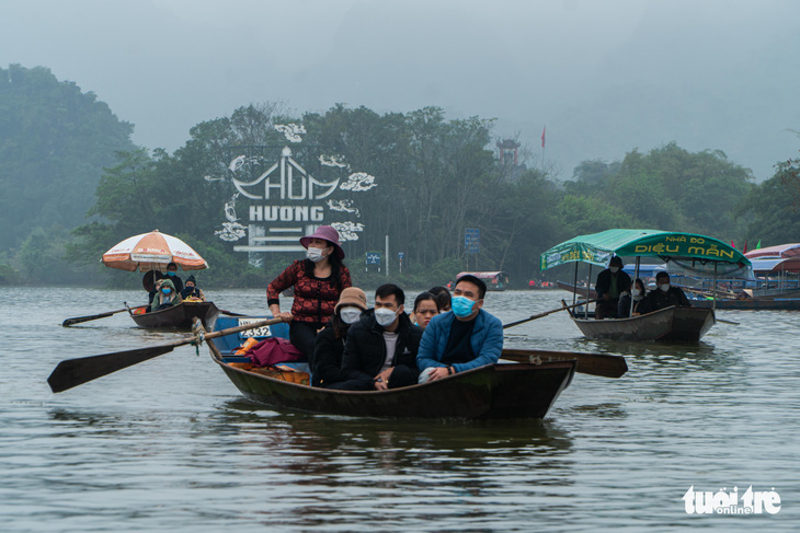 Tin tức sáng 26-1: Ngày mai khai hội chùa Hương; Hà Nội đặt mục tiêu thu nhập 150 triệu/người - Ảnh 1.