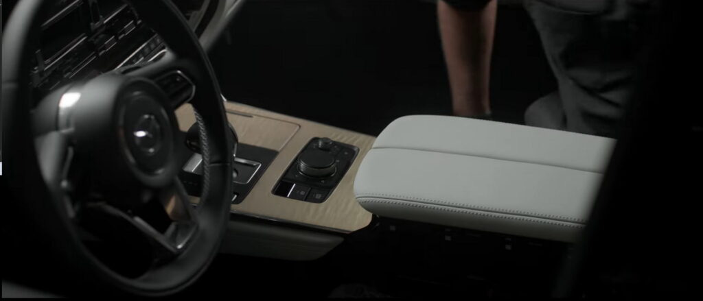 マツダ CX-90 は、発売日の前に最後に公開されました: Clear Luxury Car - 写真 3.