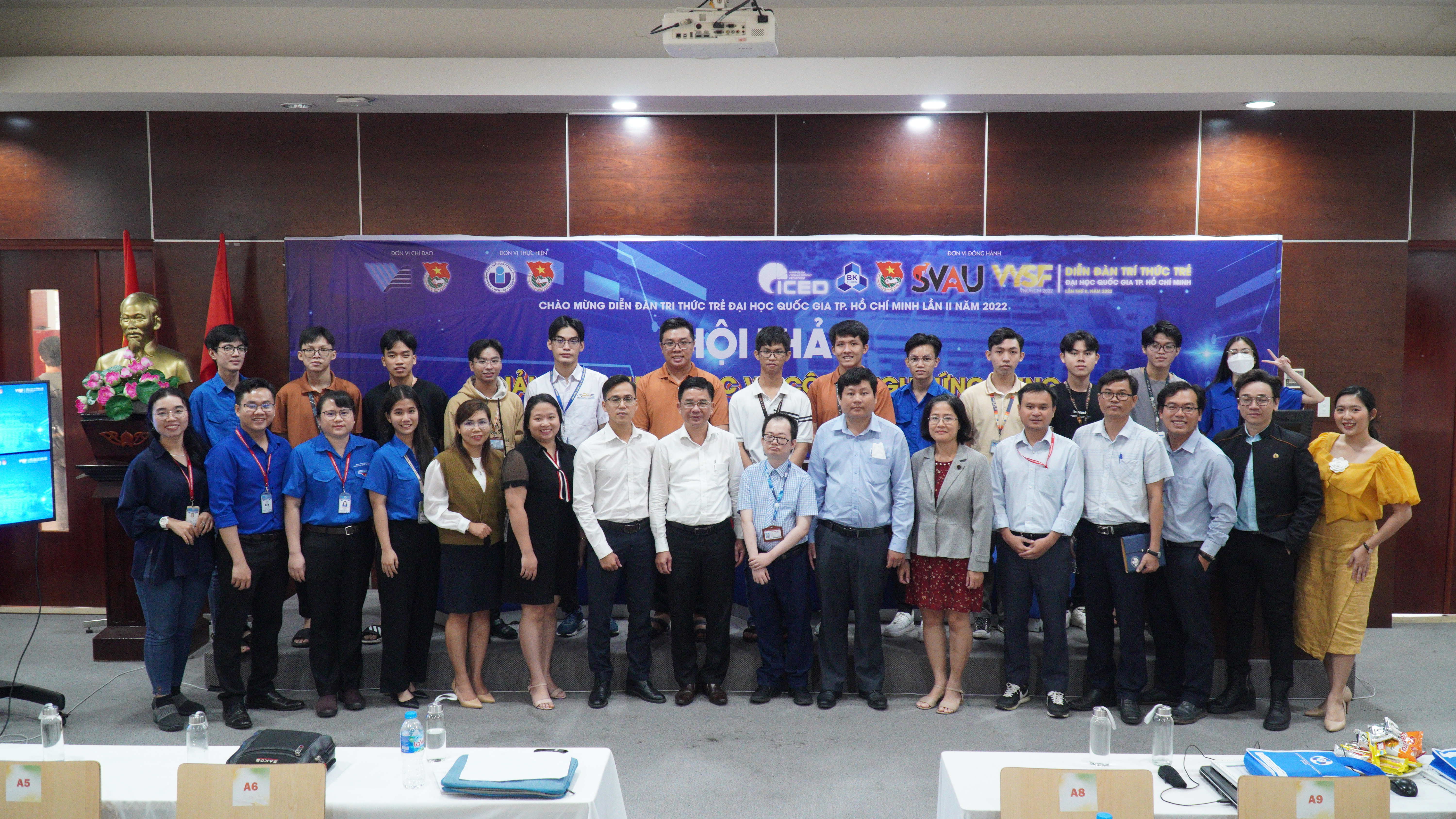 Diễn đàn Trí thức trẻ Đại học Quốc gia TP.HCM lần hai - Ảnh 1. Diễn đàn Trí thức trẻ Đại học Quốc gia TP.HCM lần hai - Ảnh 1.