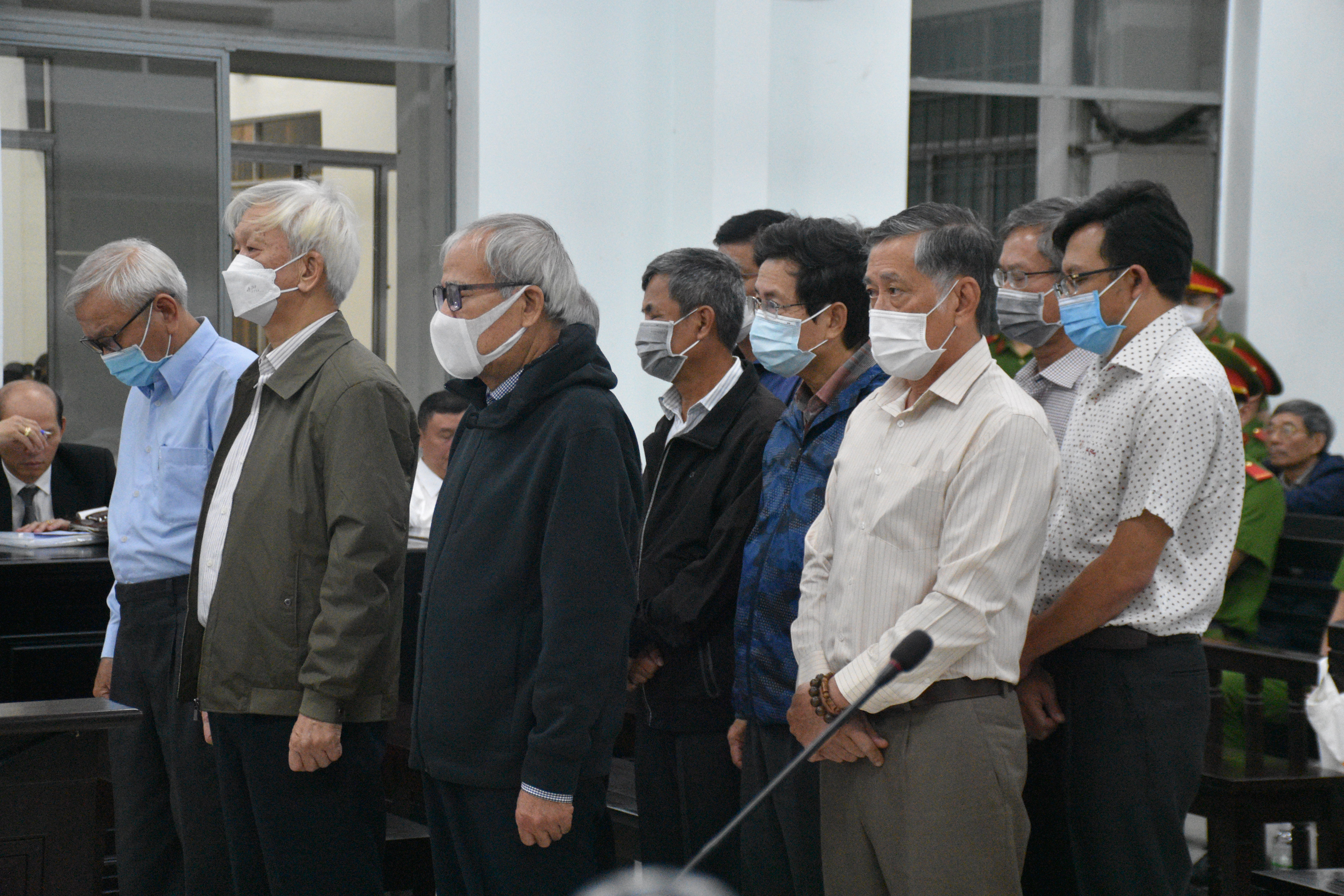 Hai cựu chủ tịch UBND tỉnh Khánh Hòa tiếp tục nhận án tù - Ảnh 2.