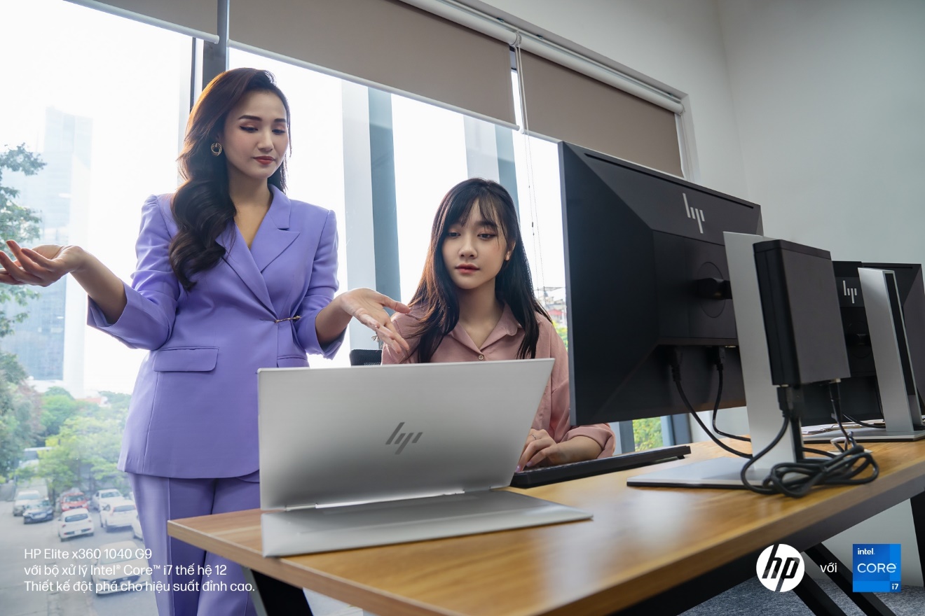 Trợ lý công nghệ hoàn thiện cuộc sống hybrid của Lã Thanh Huyền - Ảnh 3. Trợ lý công nghệ hoàn thiện cuộc sống hybrid của Lã Thanh Huyền - Ảnh 3.