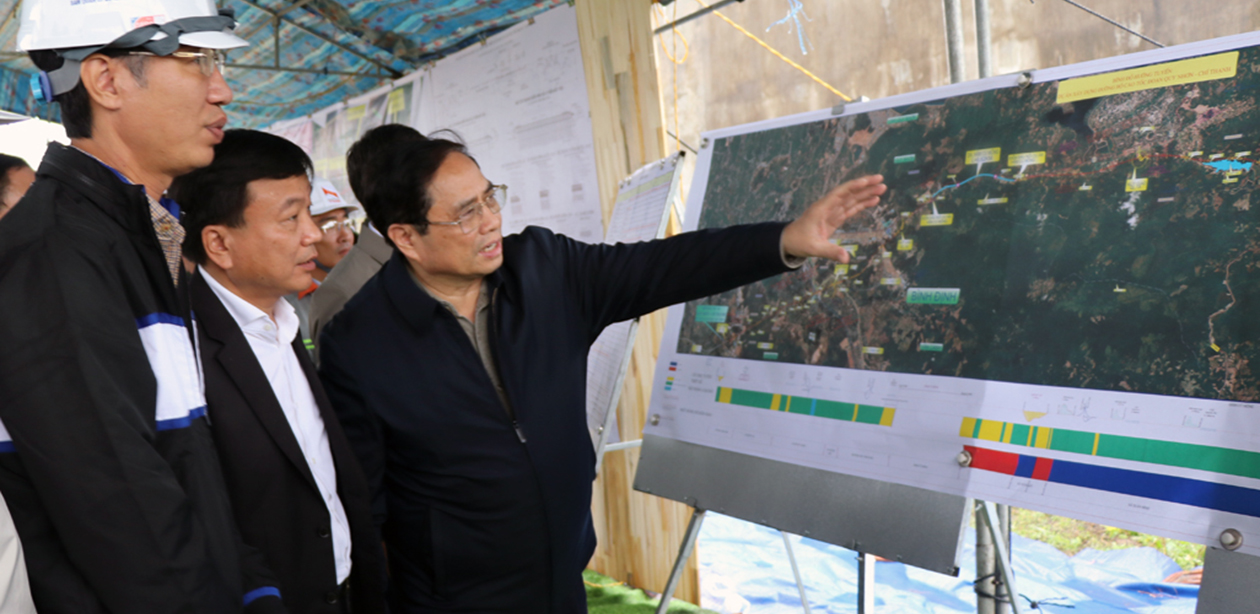 Thủ tướng yêu cầu Phú Yên làm tốt quy hoạch tỉnh - Ảnh 1.