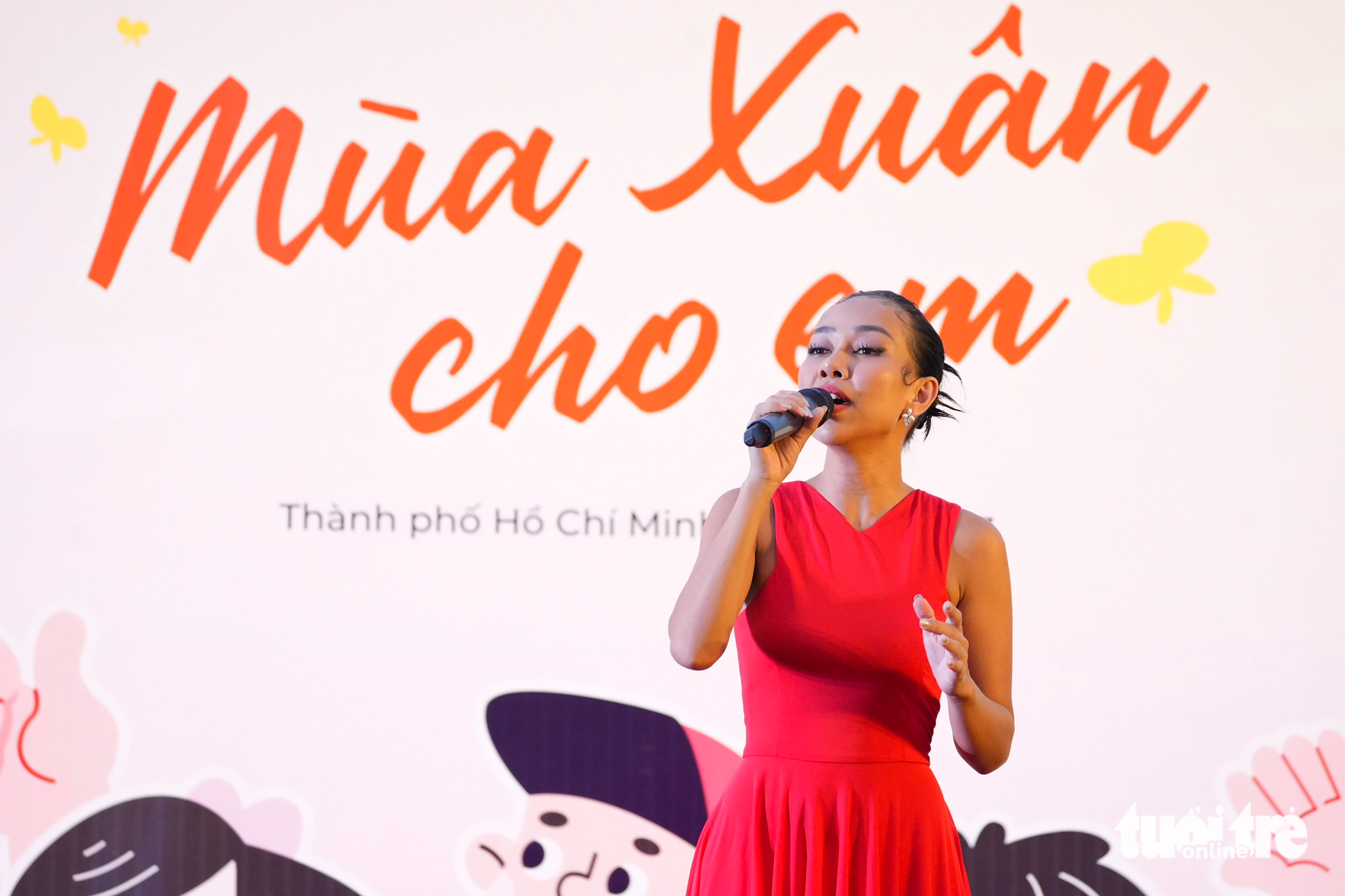 Mùa xuân cho em: Con làm thiệp tặng mẹ, nghệ sĩ diễn không cần cát sê - Ảnh 11.