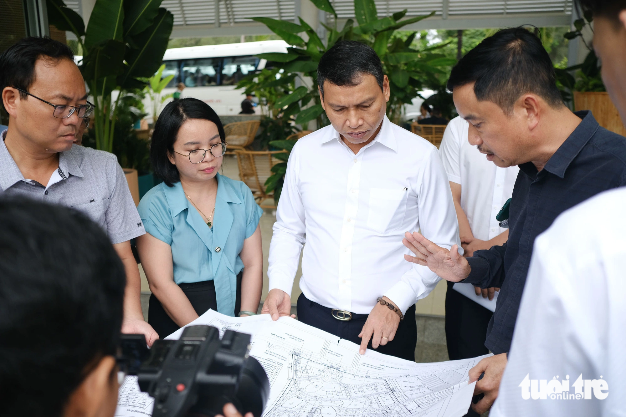 UBND TP Đà Nẵng kiểm tra thực tế dự án khu du lịch Melia Đà Nẵng - Ảnh: TẤN LỰC