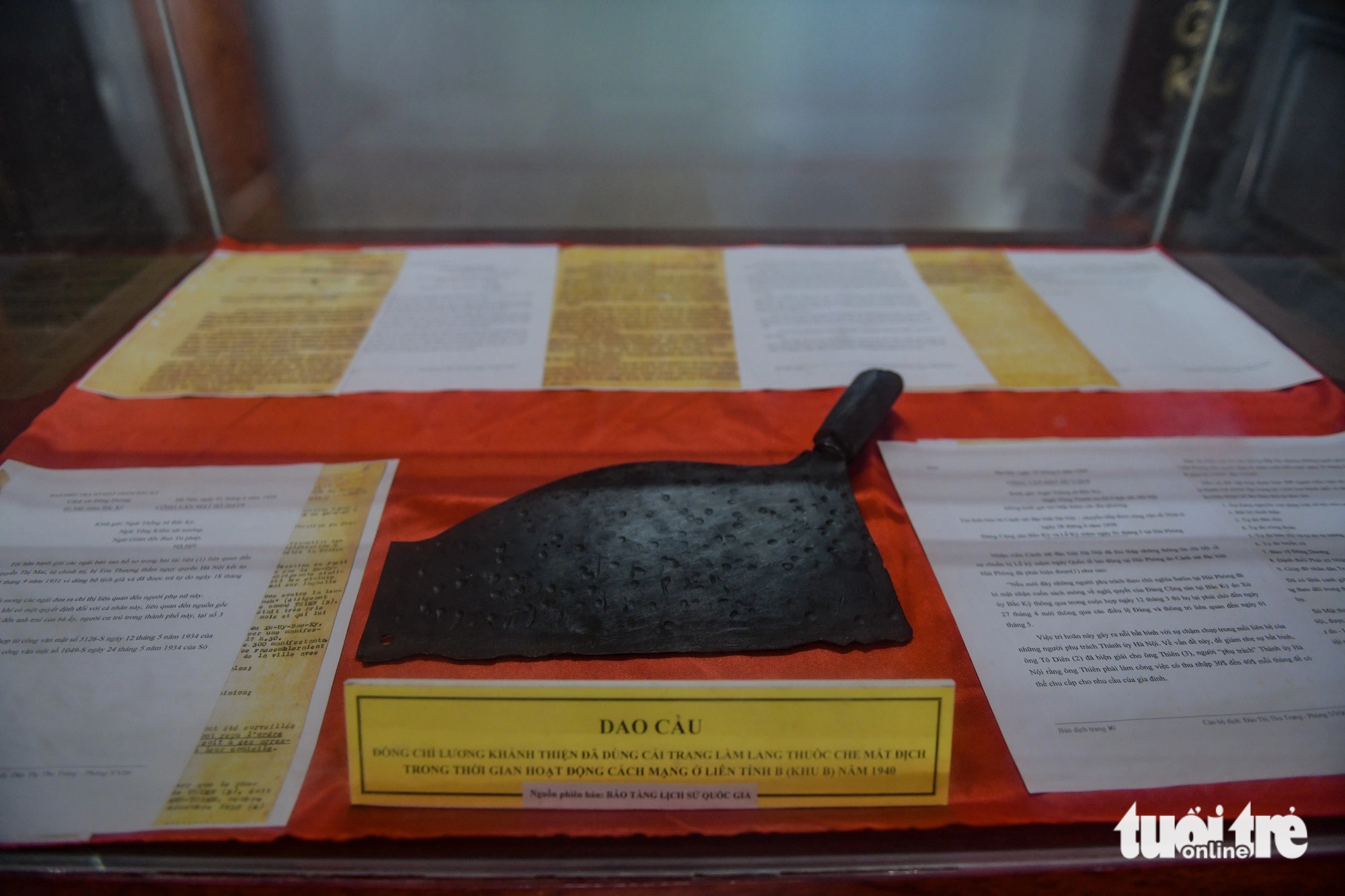 Phiên bản dao cầu từ Bảo tàng Lịch sử quốc gia mà nhà tiền bối cách mạng Lương Khánh Thiện từng dùng - Ảnh: NAM TRẦN