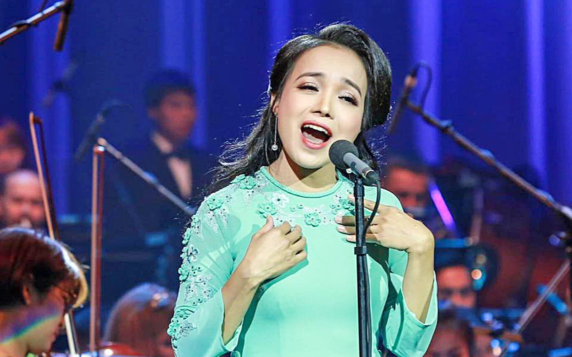 Là ai "tư duy thẩm mỹ tồi tàn"?