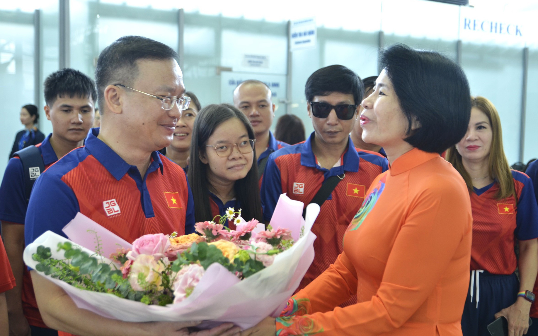 Đoàn thể thao người khuyết tật Việt Nam lên đường dự Asian Para Games 4