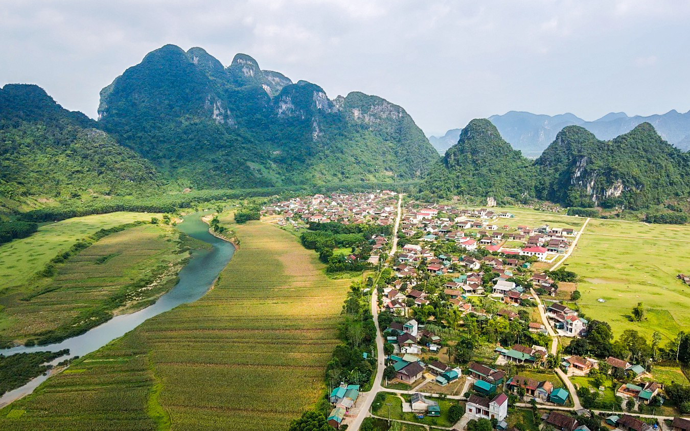 Lãnh đạo Quảng Bình giải thích về số thu du lịch gần 5.100 tỉ đồng- Ảnh 2. Một vùng đất tại Quảng Bình được vinh danh là Làng du lịch tốt nhất thế giới