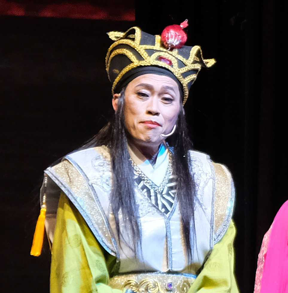 アーティストのホアイ・リンが演劇『Seven Fairies』に出演 - 写真: LINH DOAN アーティストのホアイ・リンが演劇『Seven Fairies』に出演 - 写真: LINH DOAN