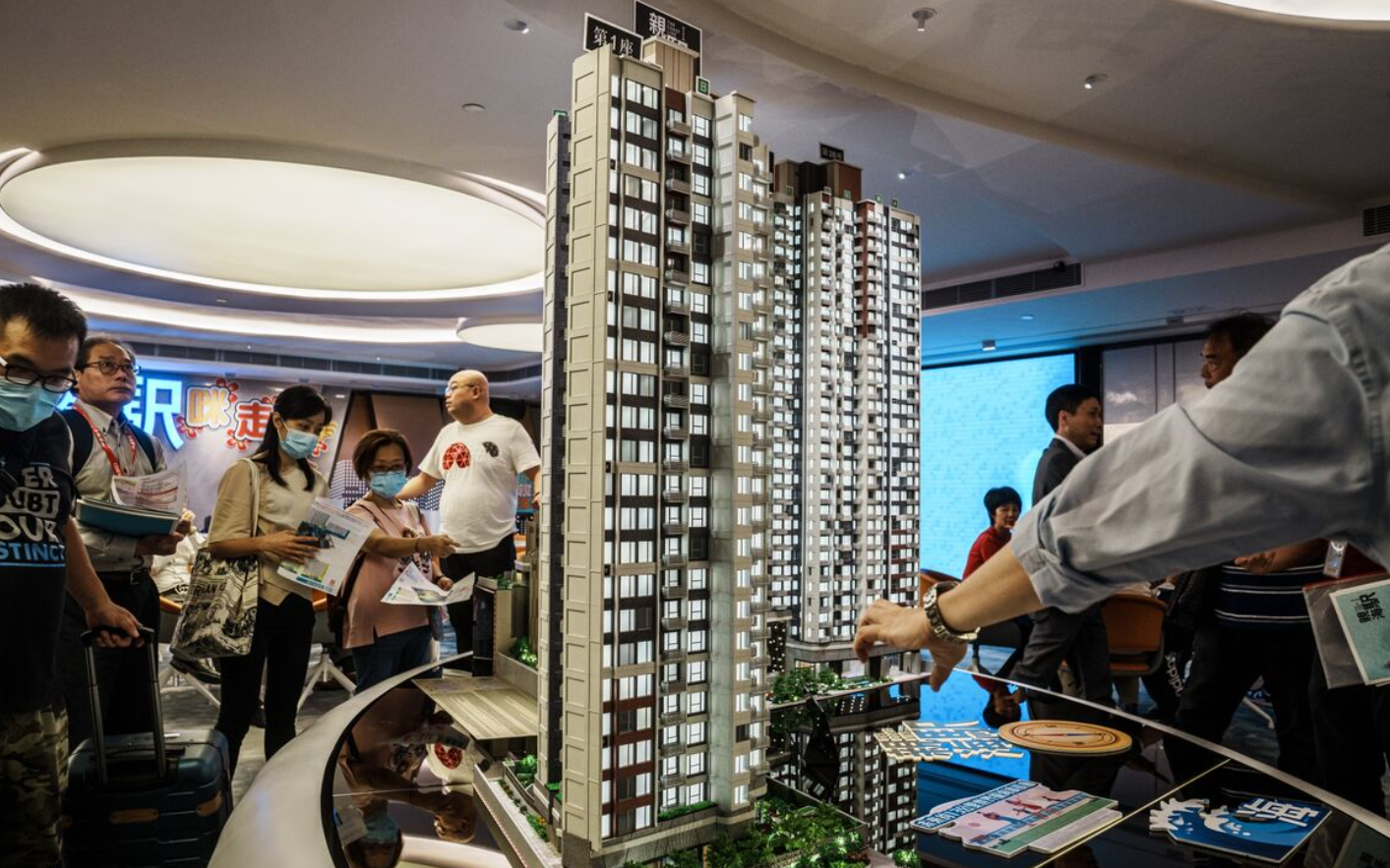 Bất động sản Hong Kong không hoàn toàn u ám?- Ảnh 3. Bất động sản Hong Kong giảm giá liên tục