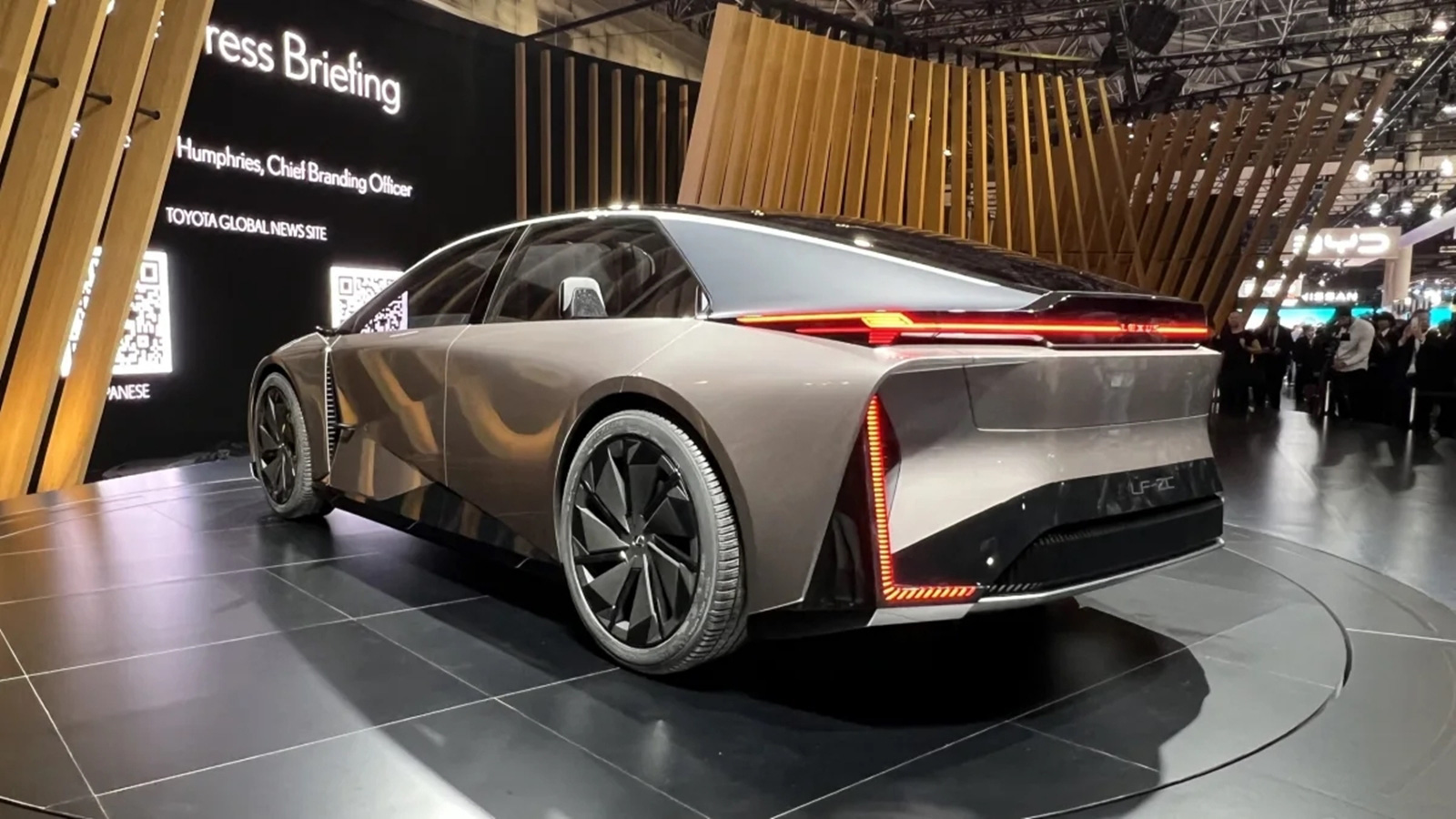 Lexus LF-ZC Concept: A preview of the new model launching in 2026, twice the size of a conventional electric car - Photo 6.